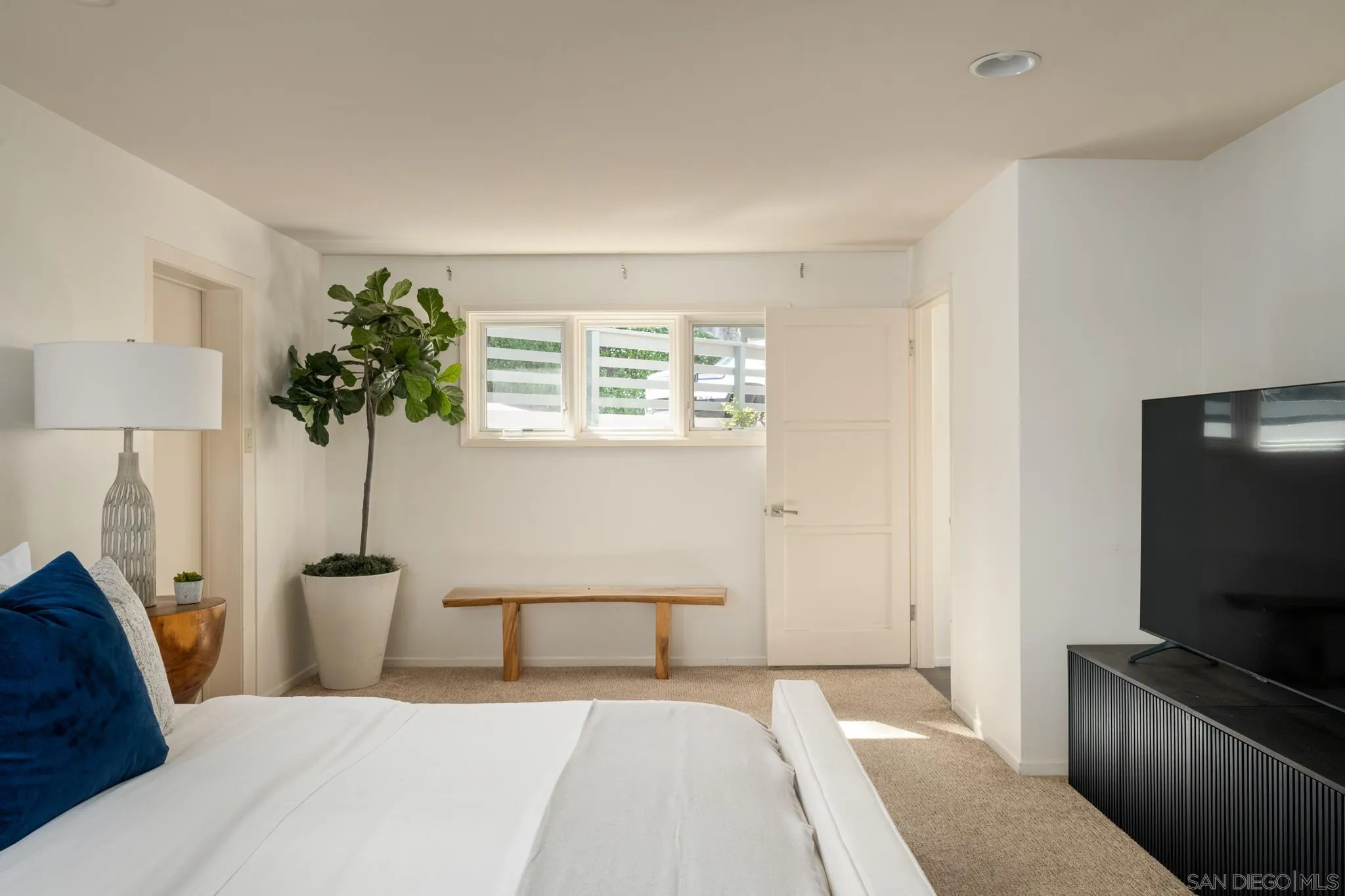https://cdn.realtyfeed.com/cdn/127/260004248/b5c03c4e3474a1a5877988a5eb51b673.webp