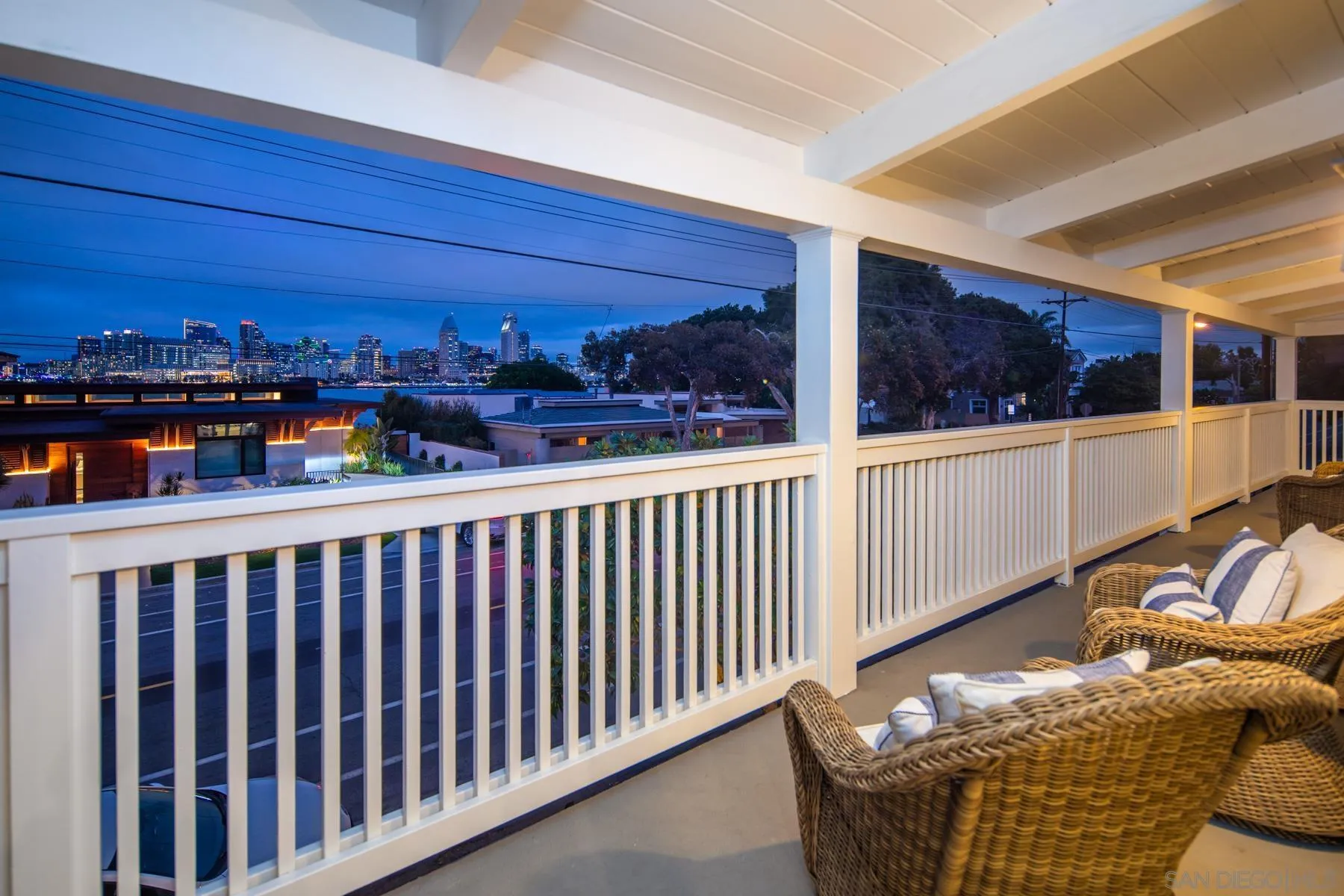 https://cdn.realtyfeed.com/cdn/127/260004257/1e81ba1b07f9f98df55f49a032532820.webp
