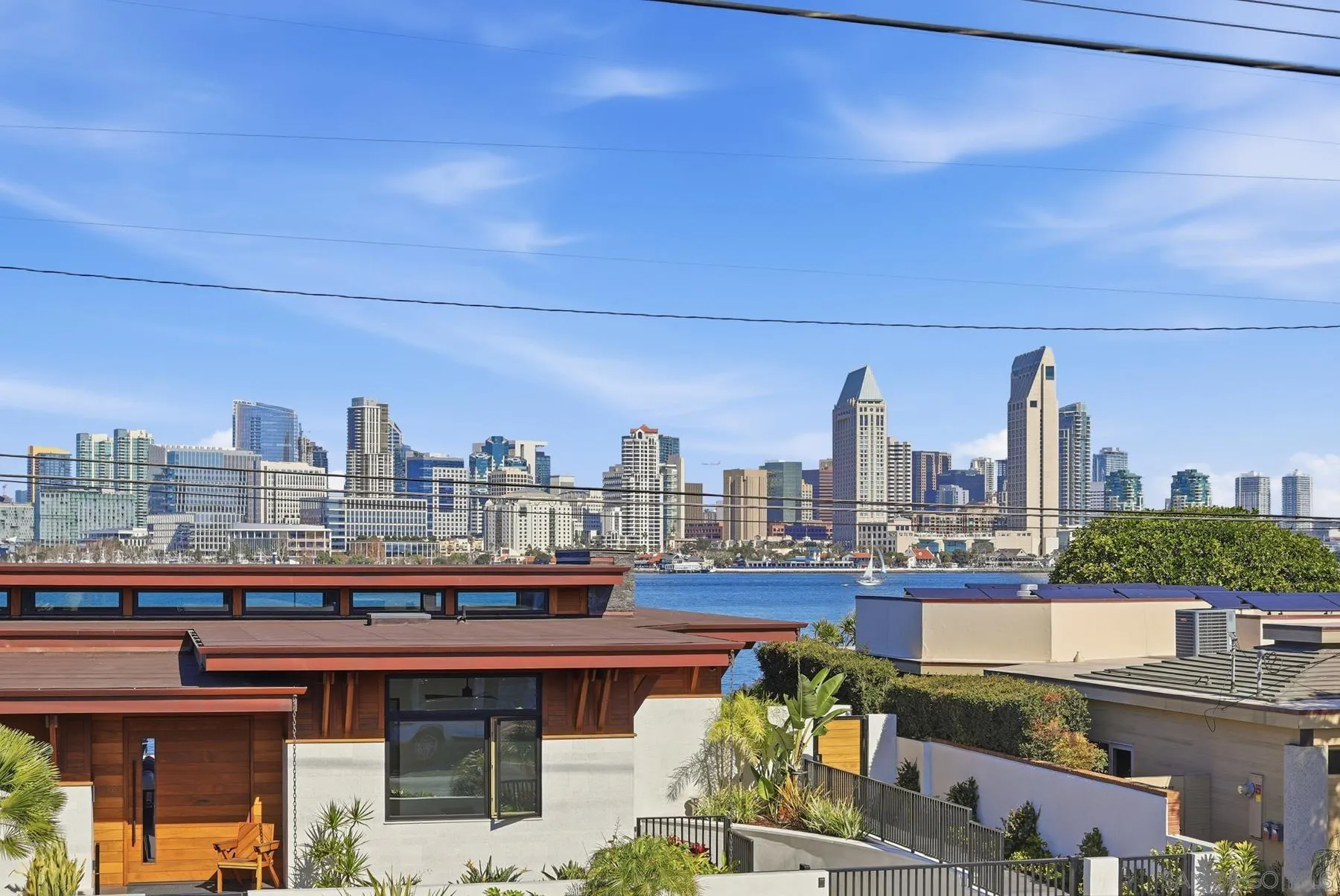 https://cdn.realtyfeed.com/cdn/127/260004257/cec7d77984b5ff827434f4070850cab8.webp