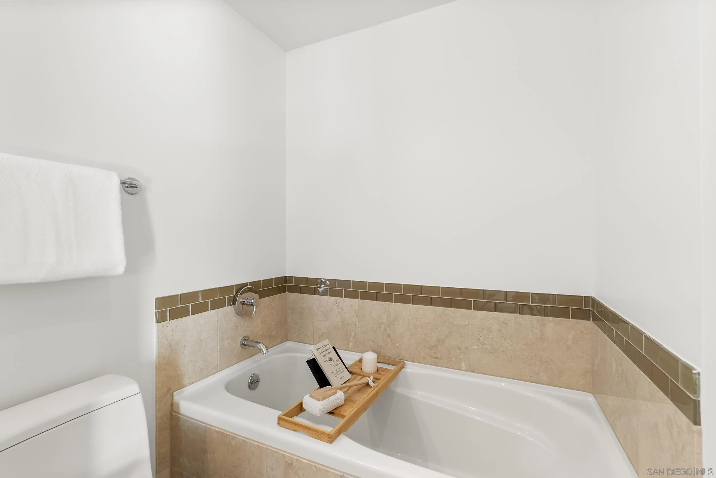 Photo #29: 260004266 Listing: Photo #29