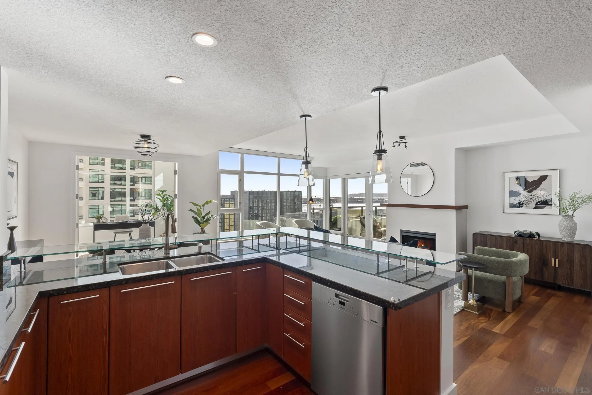 Photo #2: 260004266 Listing: Photo #2