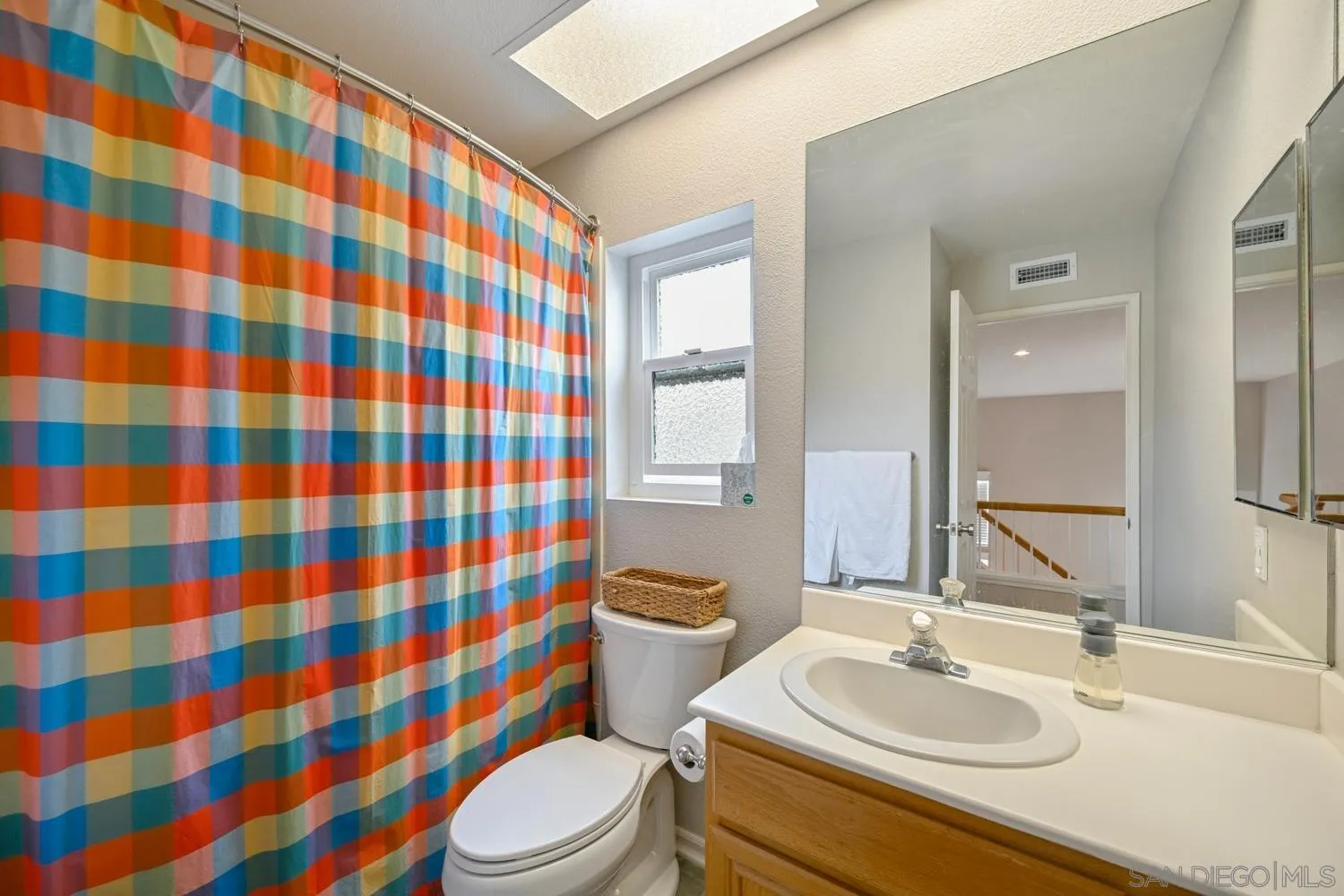 https://cdn.realtyfeed.com/cdn/127/260004269/b2bdbed4458403e0f5030f621f608b3a.webp