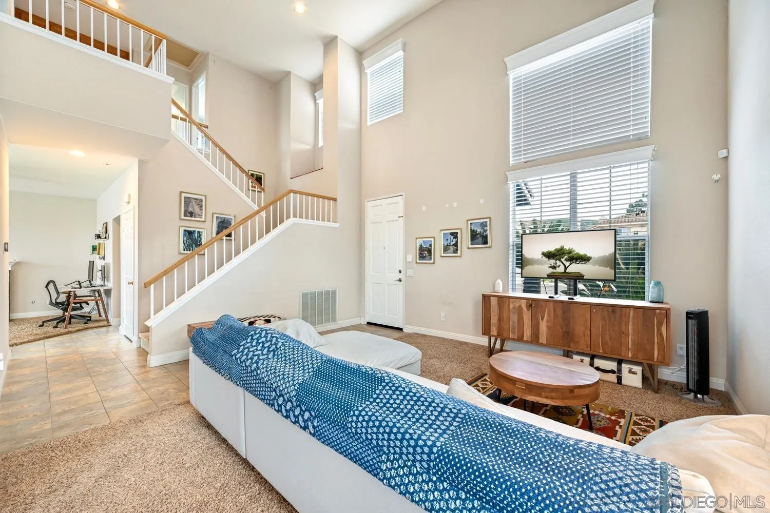 https://cdn.realtyfeed.com/cdn/127/260004269/c018fc78e575355eb30c96e46914c391.webp