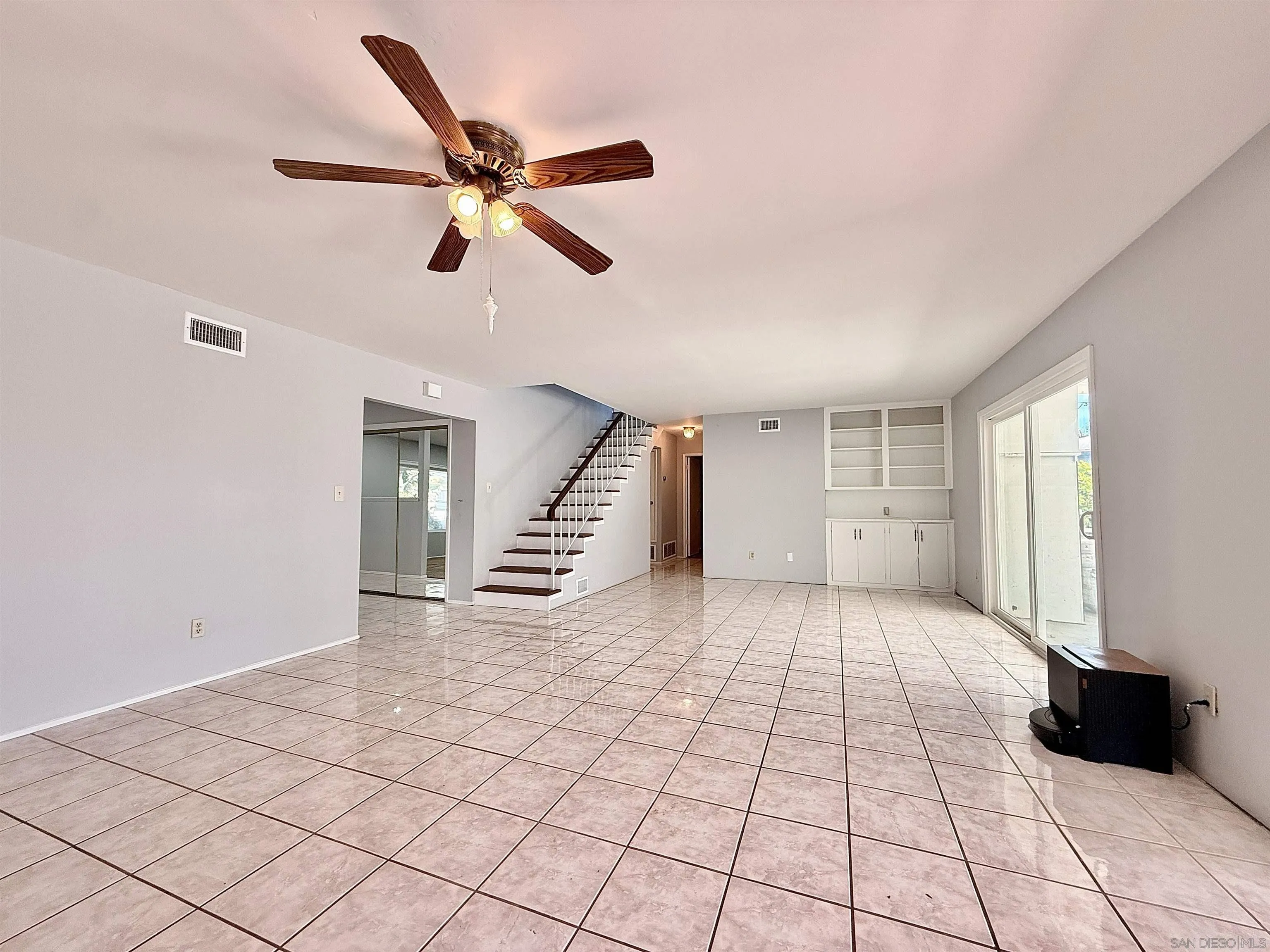 https://cdn.realtyfeed.com/cdn/127/260004276/9de483191ca5784e2002f813f3720584.webp