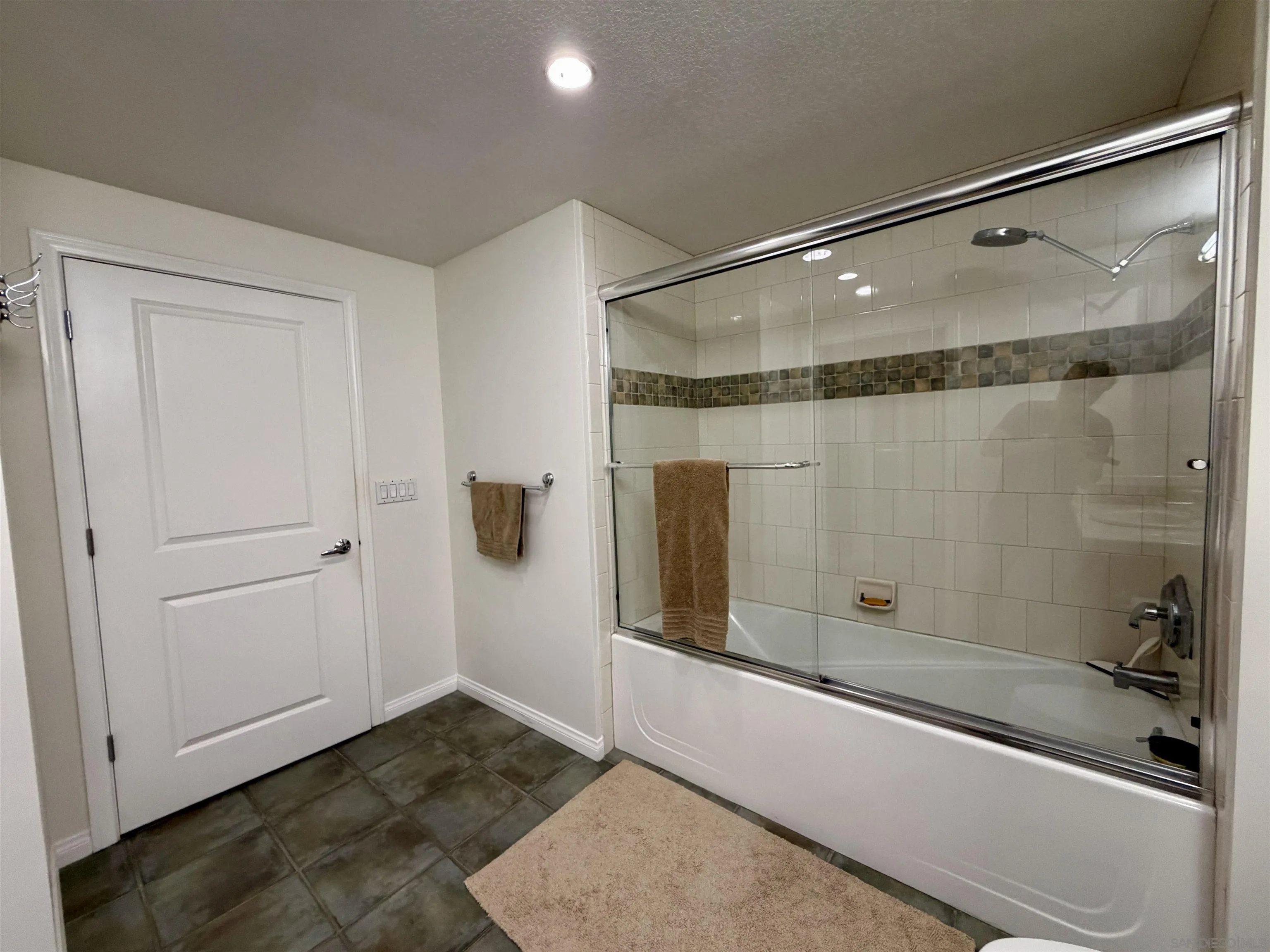 https://cdn.realtyfeed.com/cdn/127/260004277/1a5c324b5f59792a95e8f9ab8132861a.webp