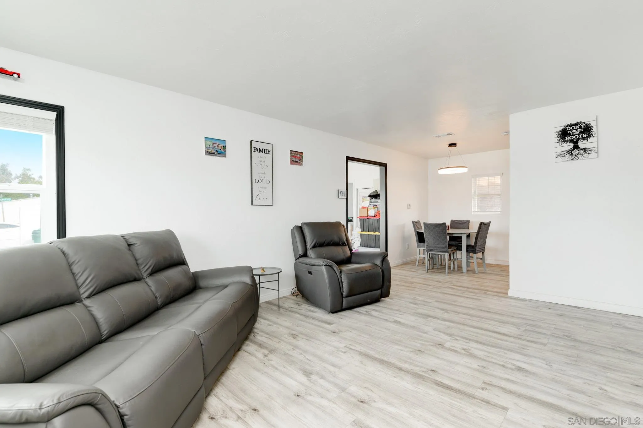https://cdn.realtyfeed.com/cdn/127/260004278/7dd206e2af2021e235322168e26bbda1.webp