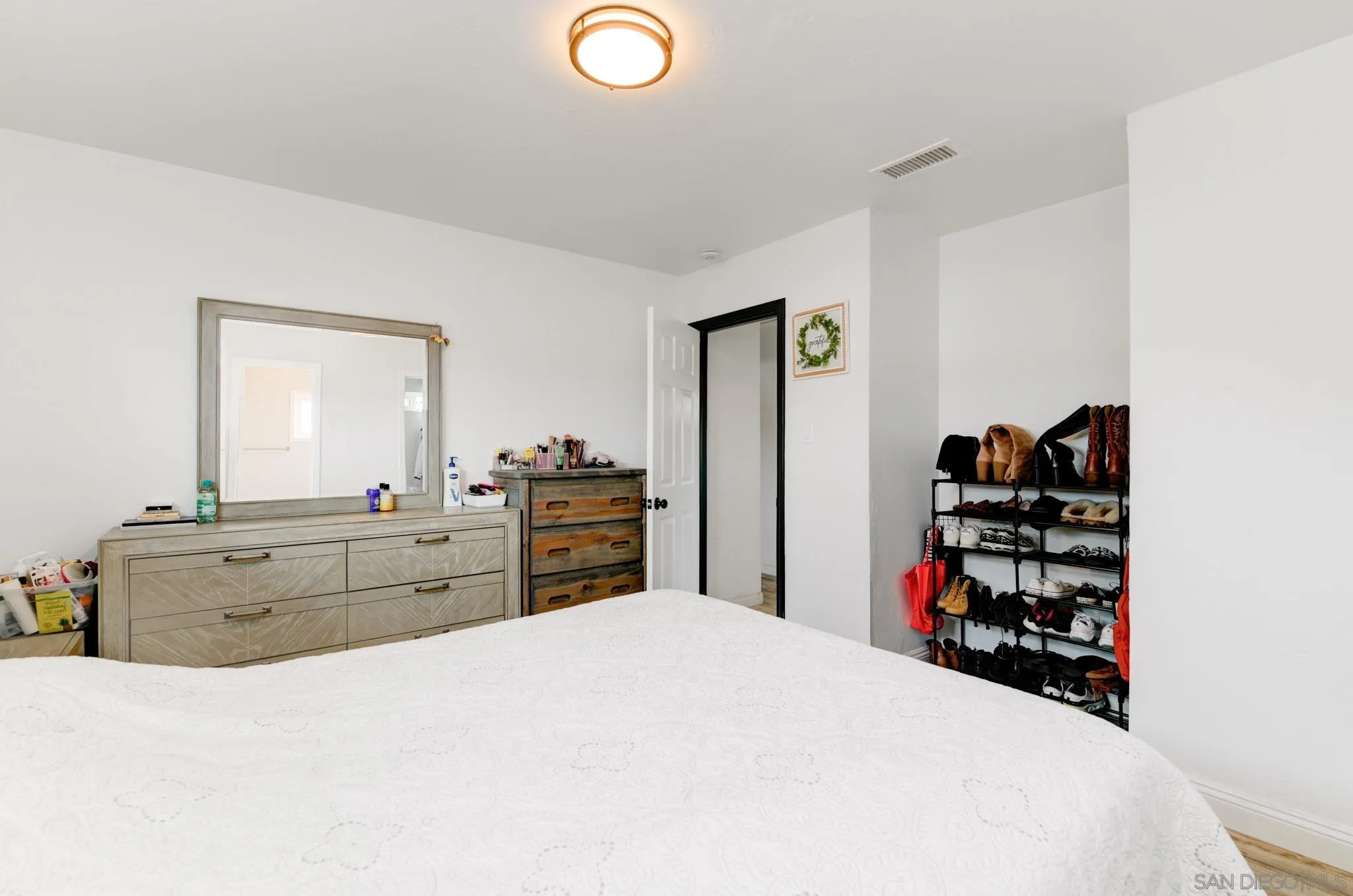https://cdn.realtyfeed.com/cdn/127/260004278/f73b3252d9222cf0df91be73431e2710.webp