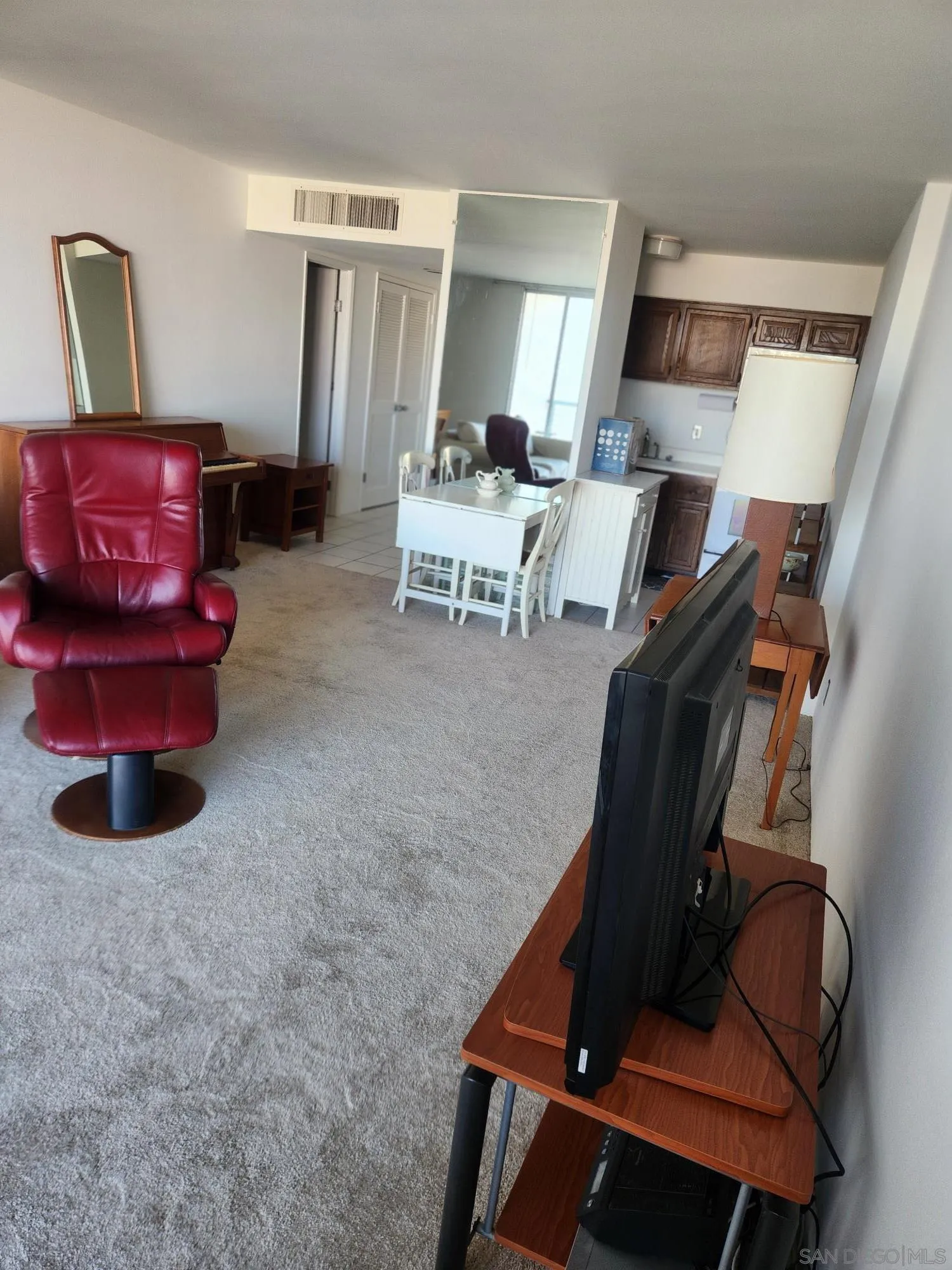 Photo #7: 260004285 Listing: Photo #7