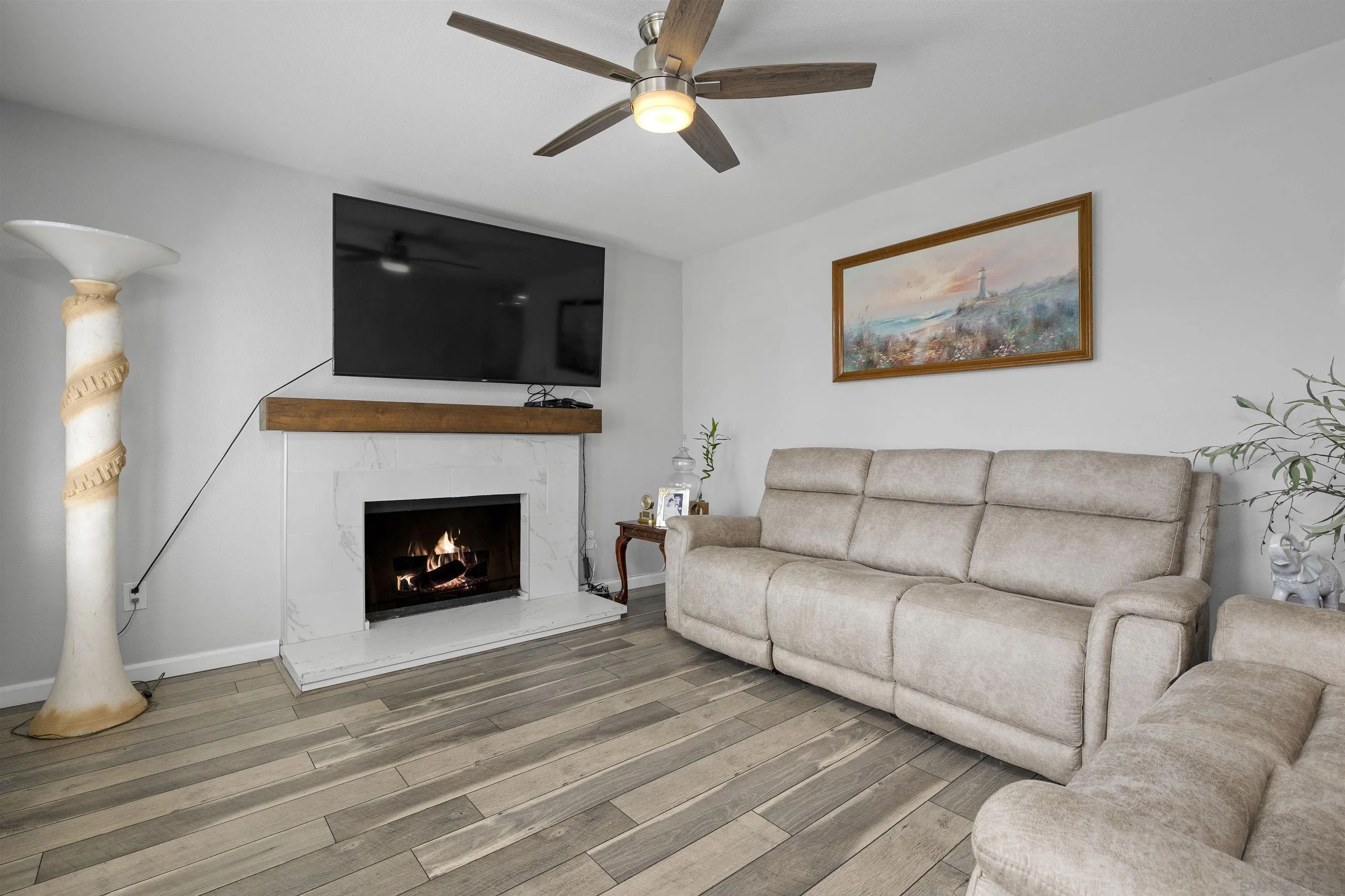 https://cdn.realtyfeed.com/cdn/127/260004291/fc456cc45acc0b1c1b036f4d006bfff9.webp