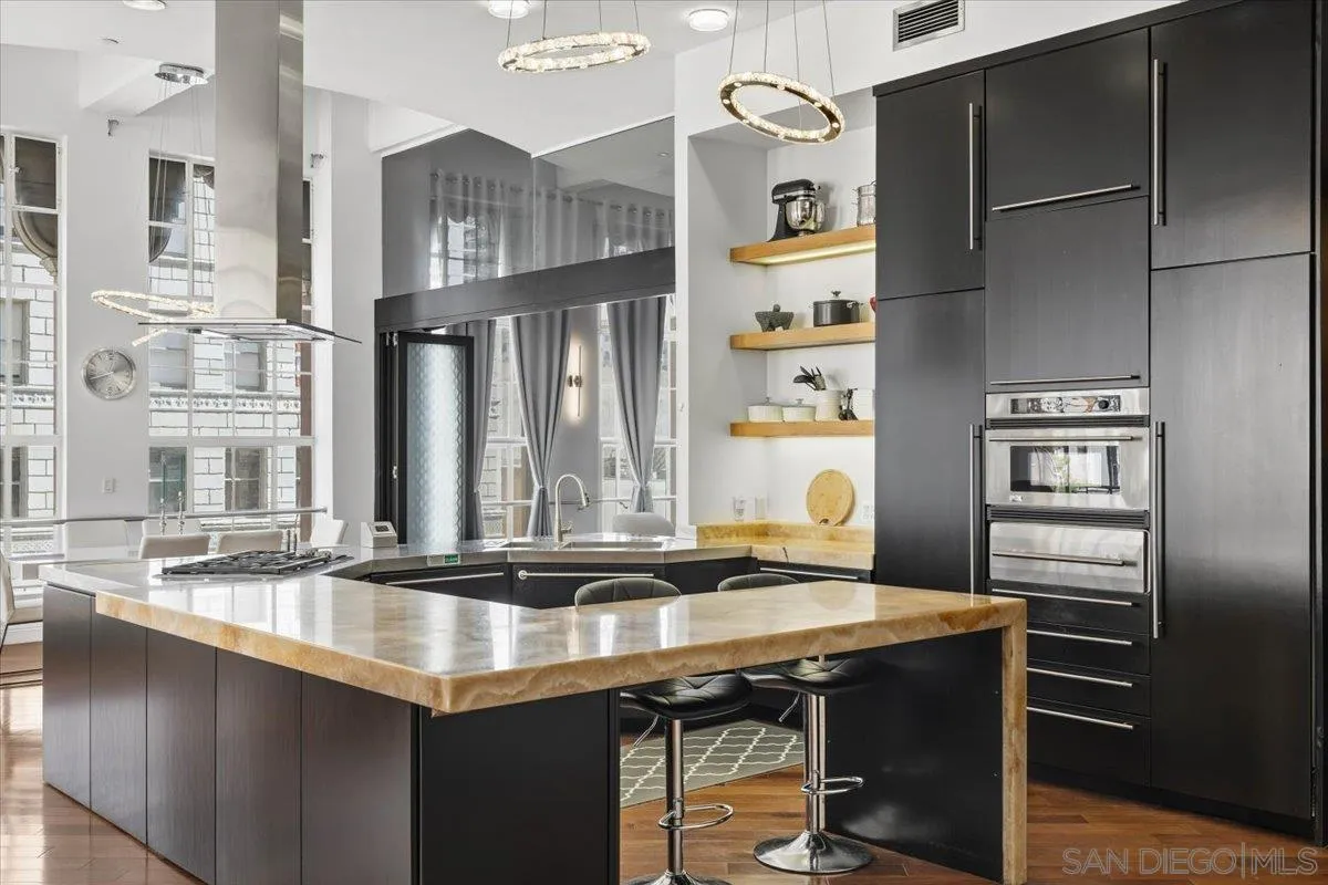 https://cdn.realtyfeed.com/cdn/127/260004292/19bbf49589945e36a6691b39c74676a7.webp