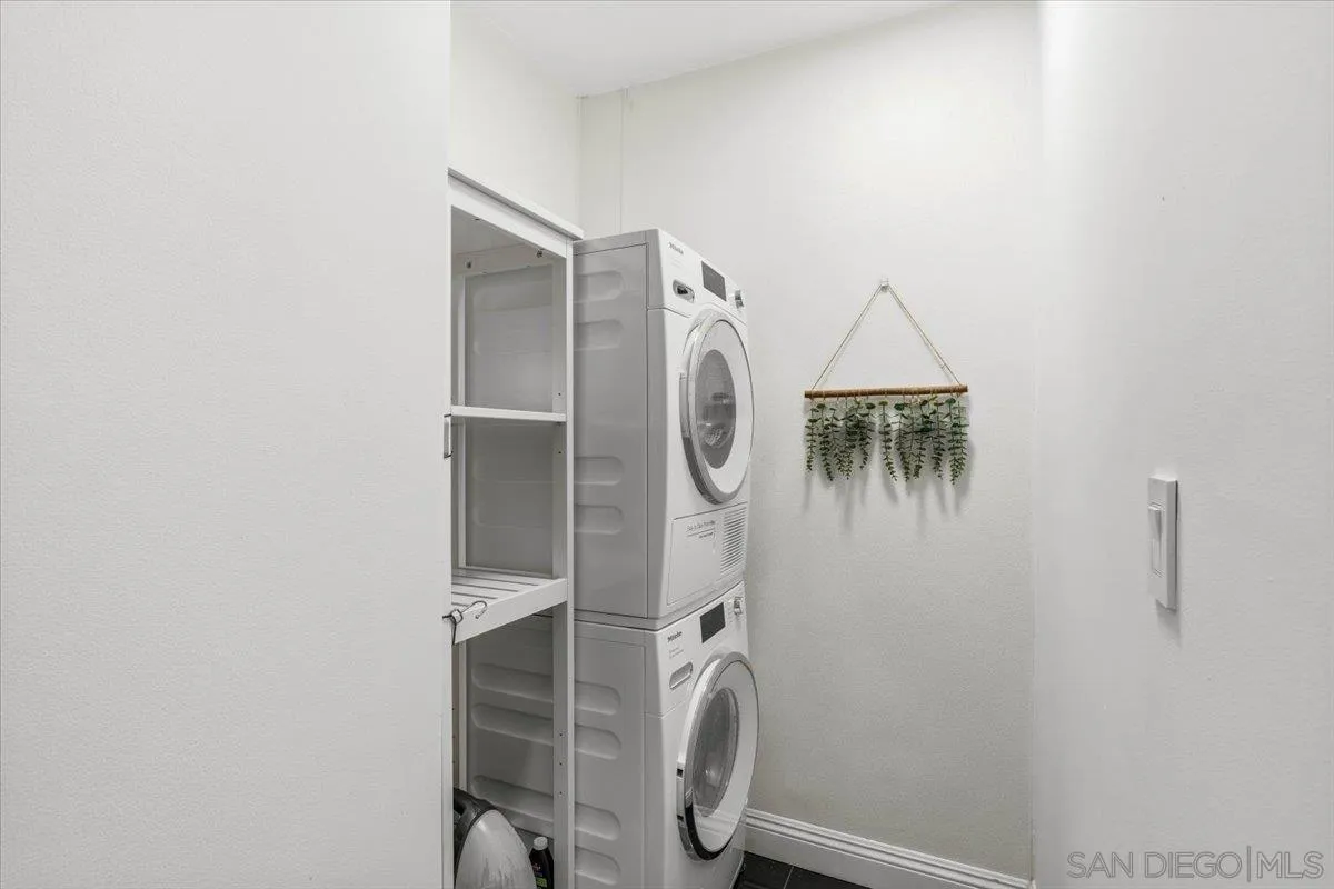 https://cdn.realtyfeed.com/cdn/127/260004292/b104b827295febdb5a5c622c6879f182.webp