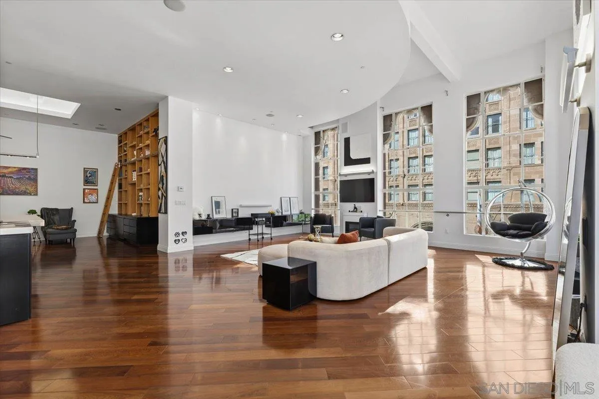 https://cdn.realtyfeed.com/cdn/127/260004292/d3dd98e029463e3f4b9d00656a98cb70.webp