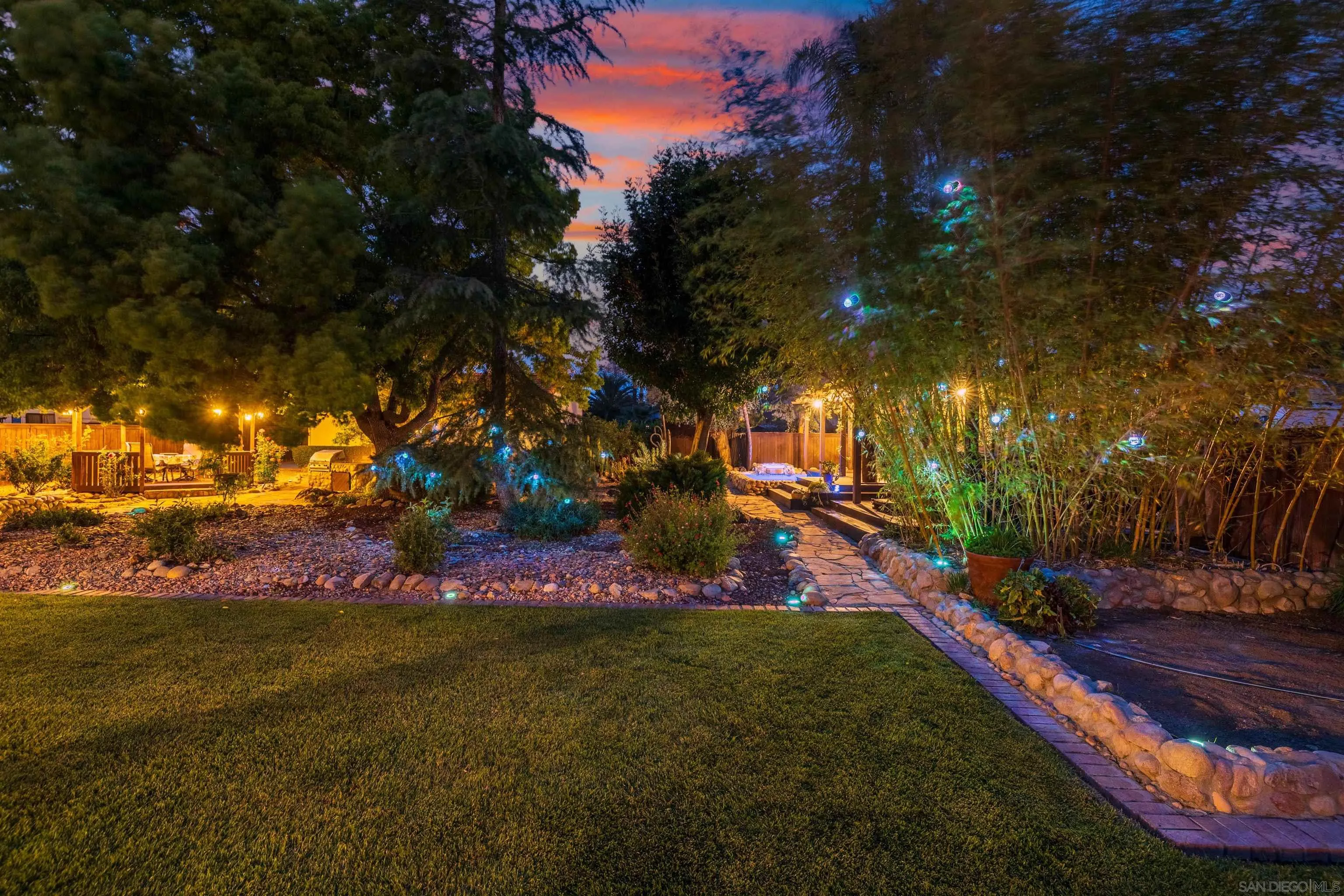 https://cdn.realtyfeed.com/cdn/127/260004299/3e51f7d88177c3563dab4c96b1f93050.webp