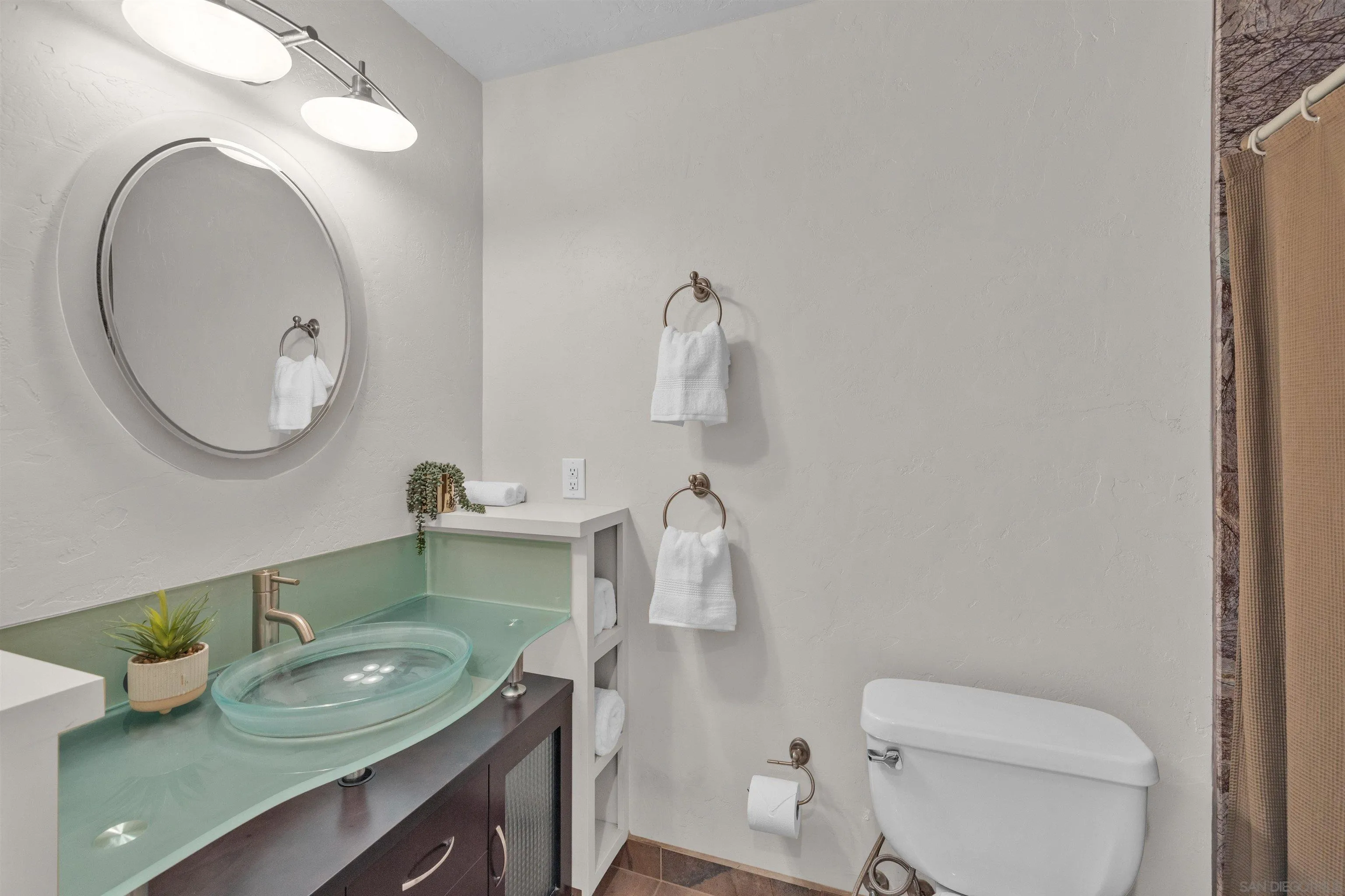 https://cdn.realtyfeed.com/cdn/127/260004299/46a3c62df3c4944996bdf81d42ee04c6.webp