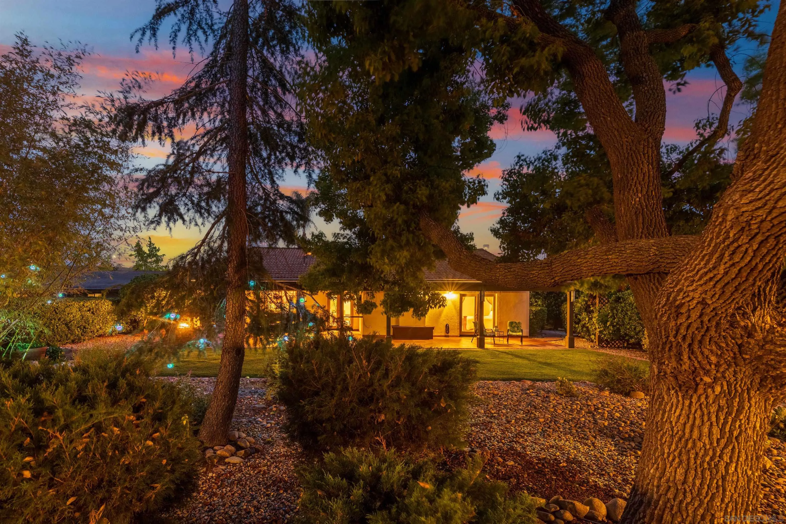 https://cdn.realtyfeed.com/cdn/127/260004299/4956f01d78626dca451cb55bf94077e7.webp