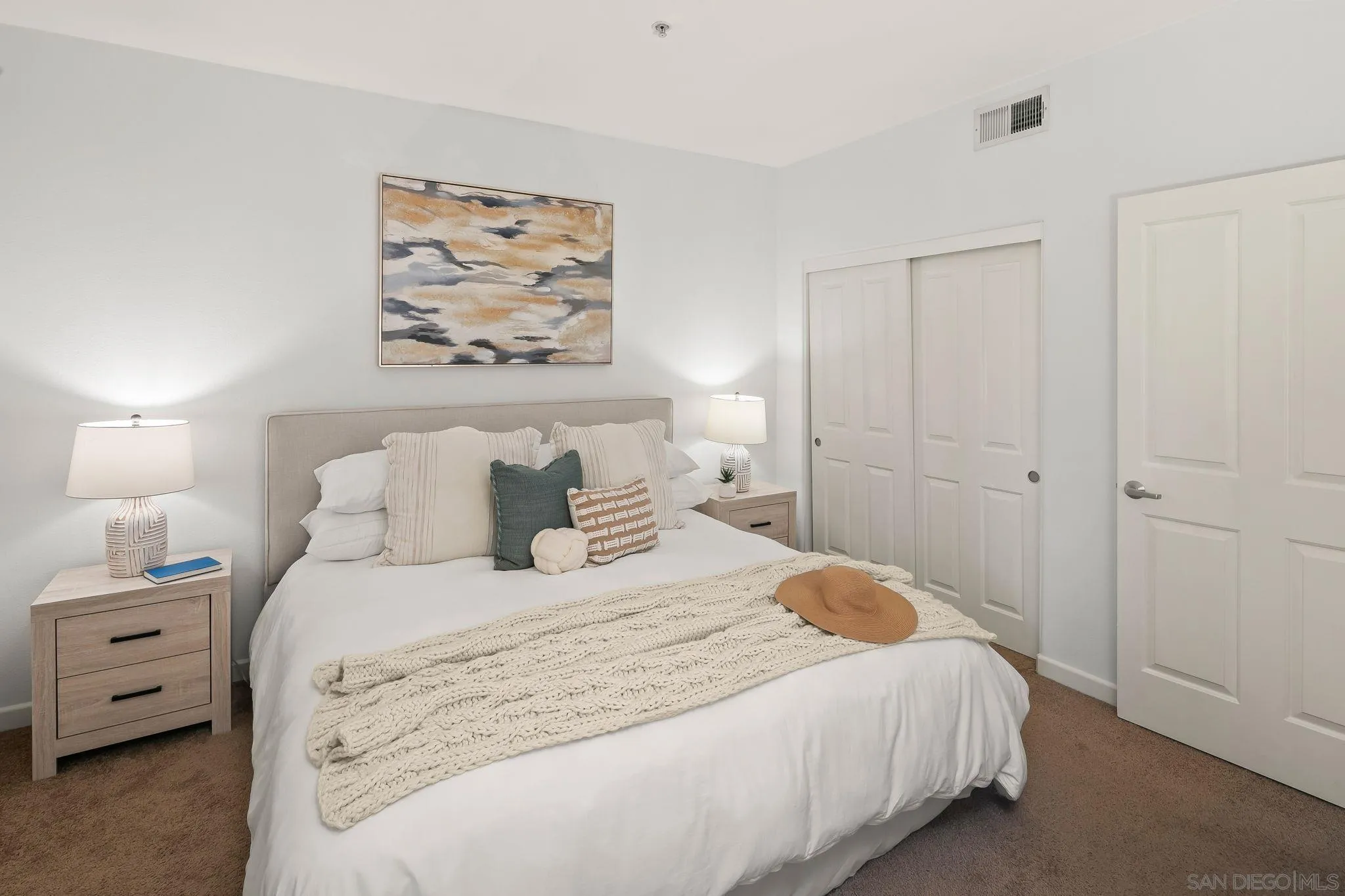 Photo #11: 260004300 Listing: Photo #11