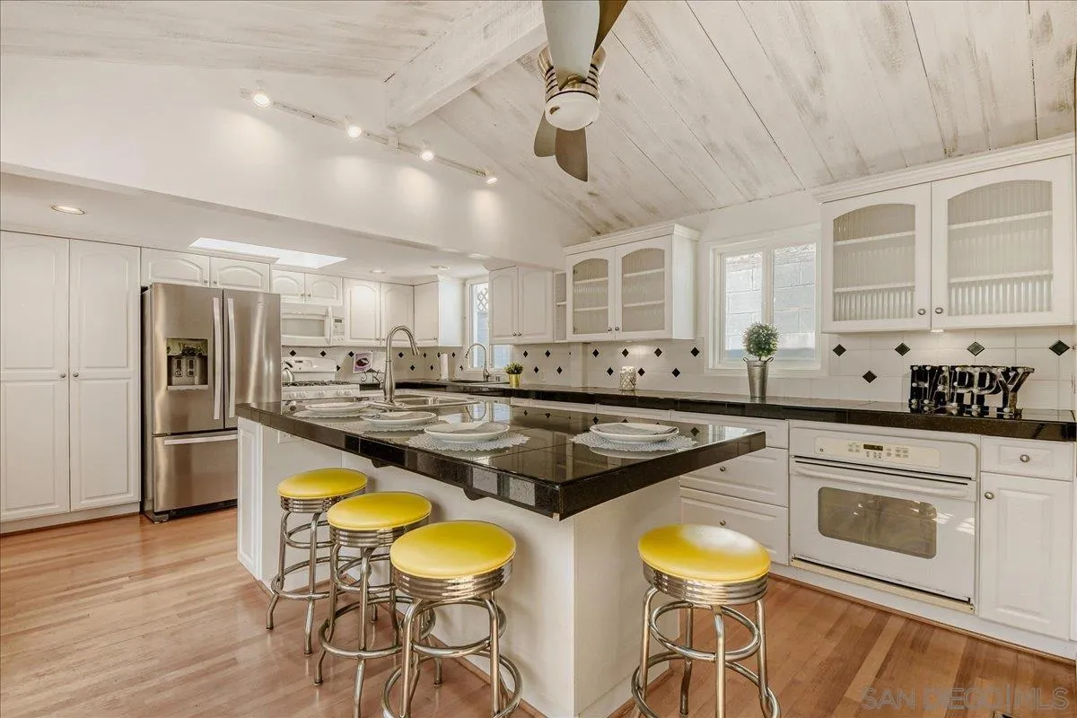 https://cdn.realtyfeed.com/cdn/127/260004301/19b8b777a9b0d9bc9cafca91b7733235.webp
