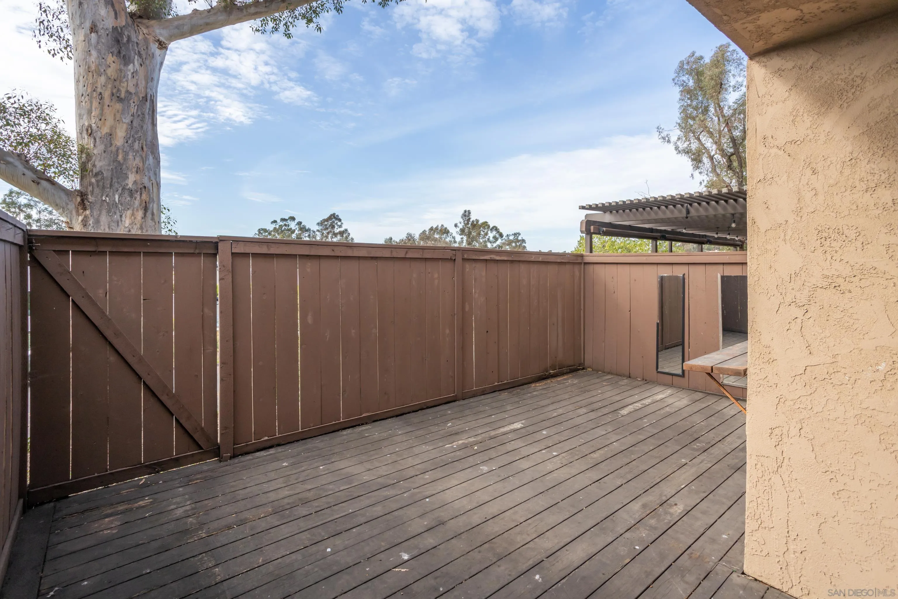 https://cdn.realtyfeed.com/cdn/127/260004303/88a22f606d62b1282d11c840ff5a4cc6.webp