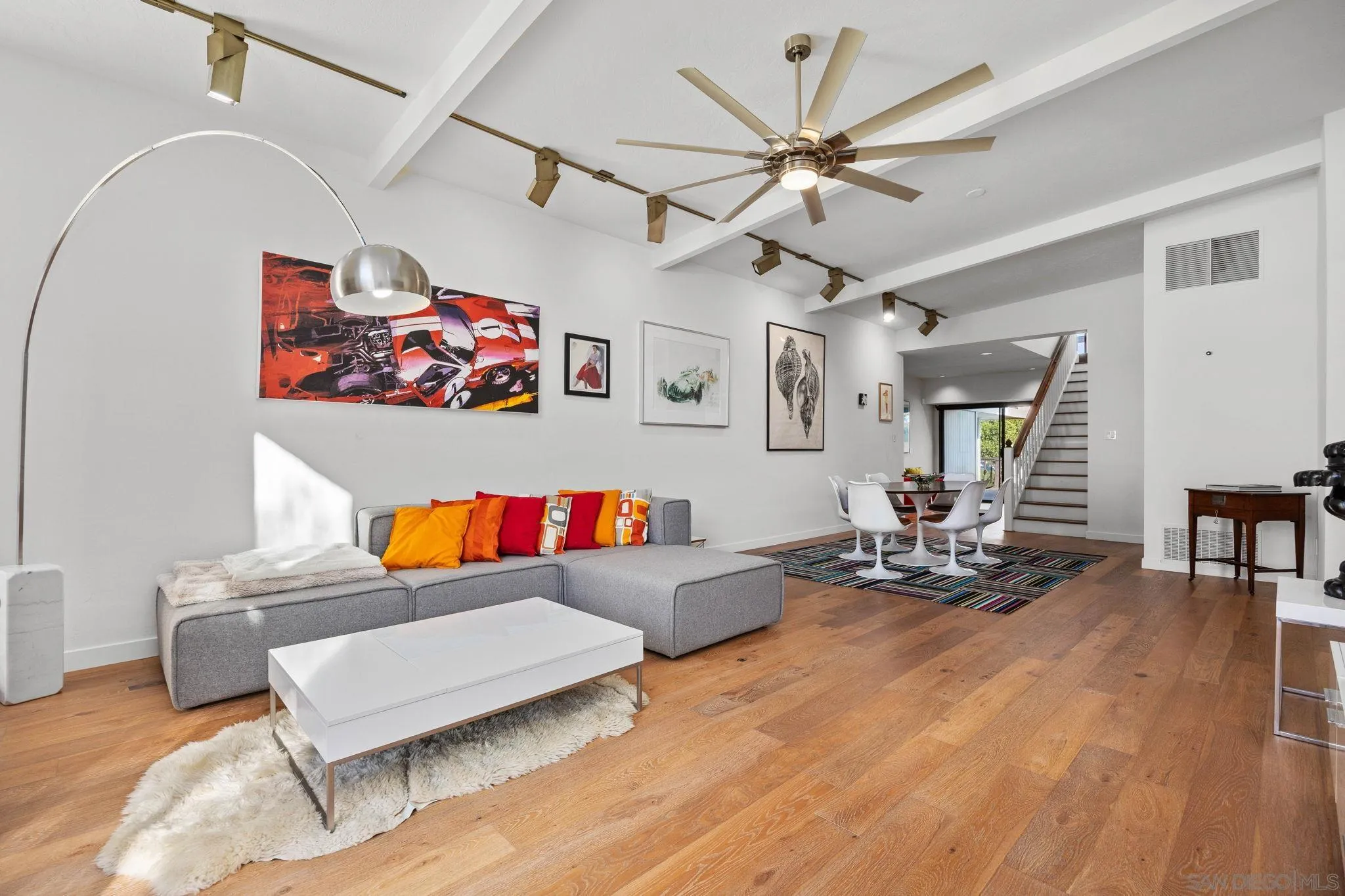 https://cdn.realtyfeed.com/cdn/127/260004307/4518c1cf0c947a669408538d8178d307.webp