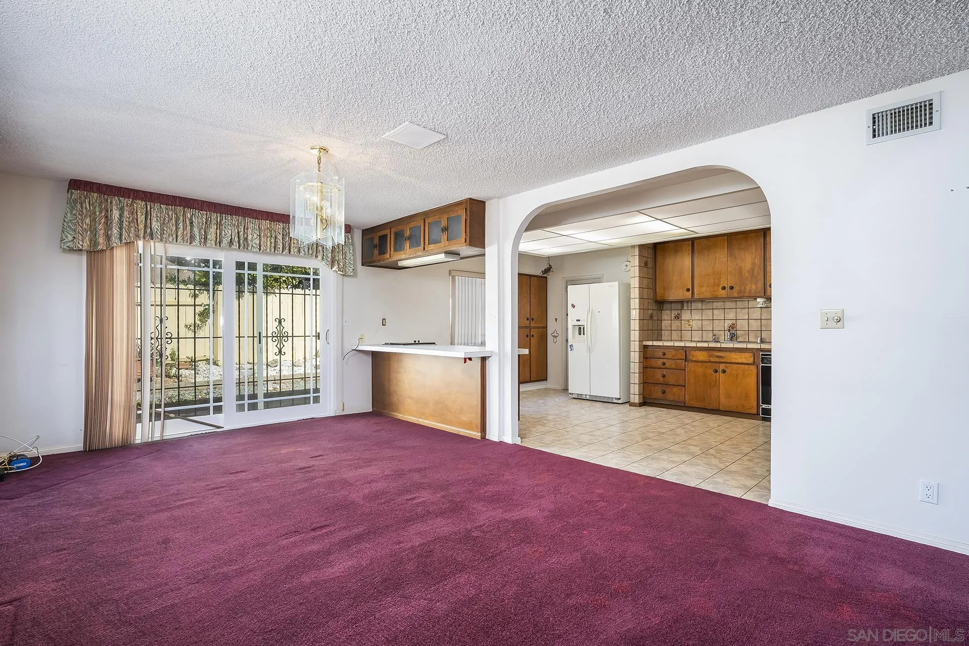 https://cdn.realtyfeed.com/cdn/127/260004309/3322b7b32ab682908de735e2723d5862.webp