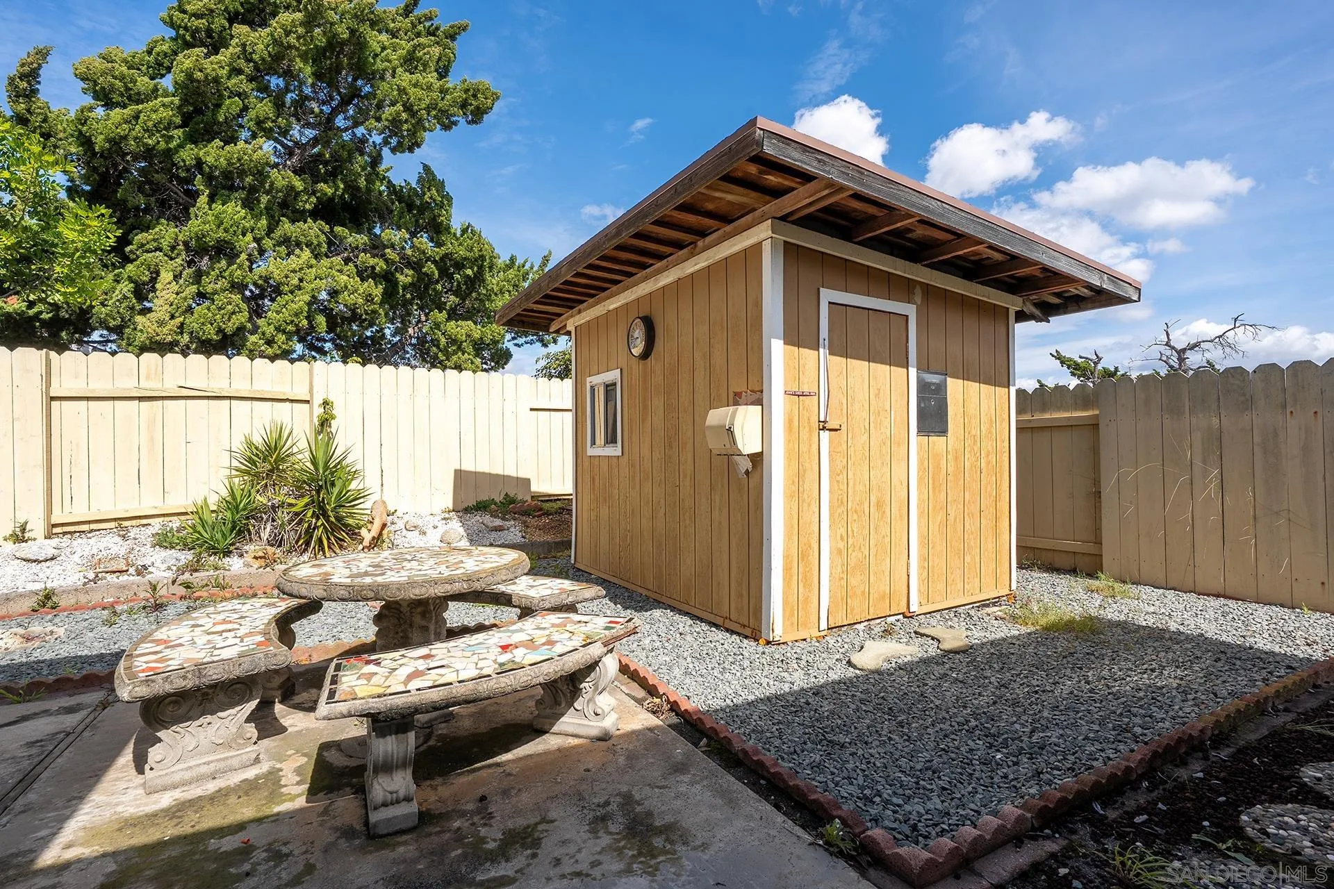 https://cdn.realtyfeed.com/cdn/127/260004309/688b4975f2f681d464696f598f0e31b4.webp