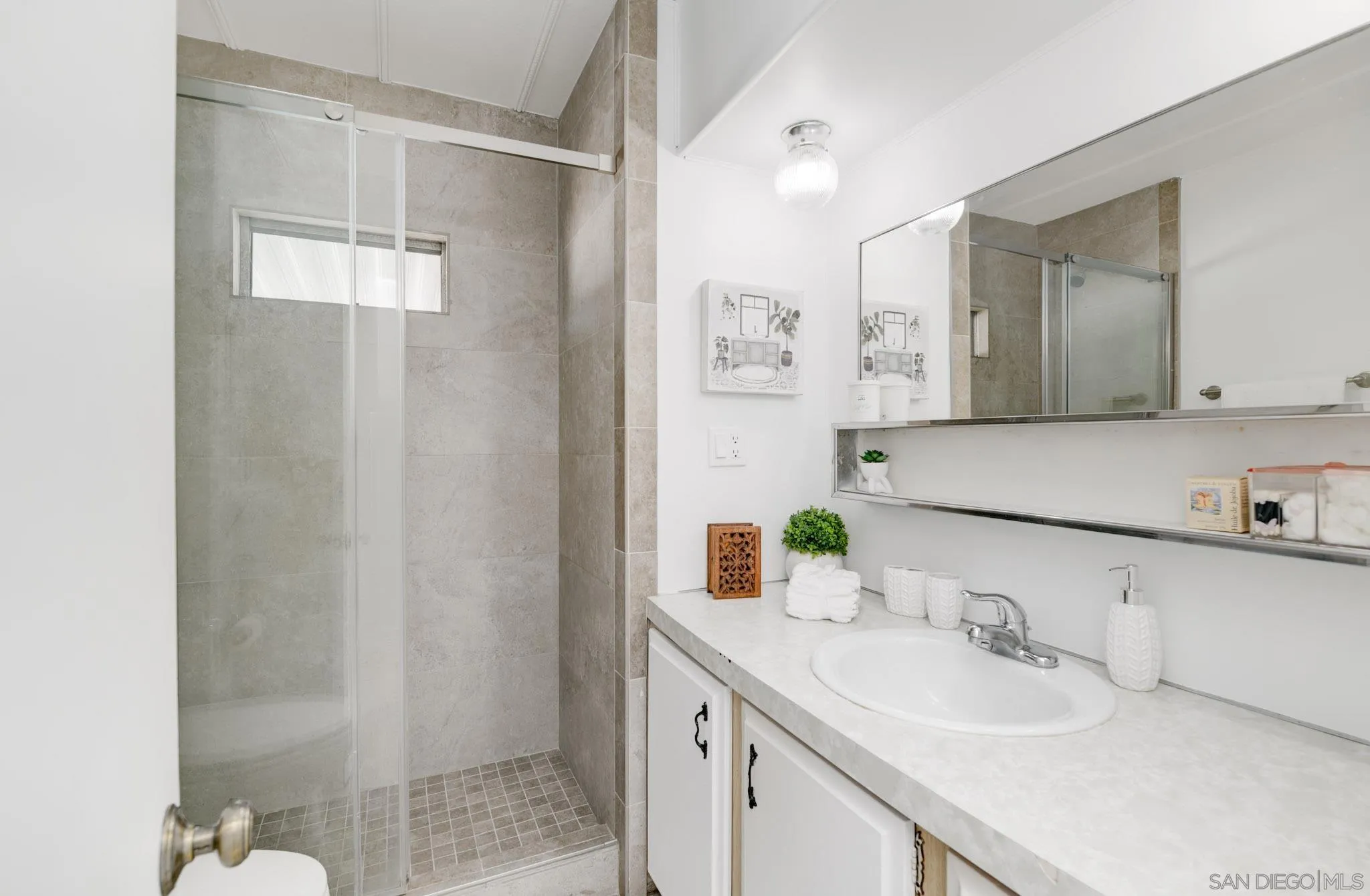 https://cdn.realtyfeed.com/cdn/127/260004314/2a429f1a82dfed706f5b0058f0c6bda0.webp