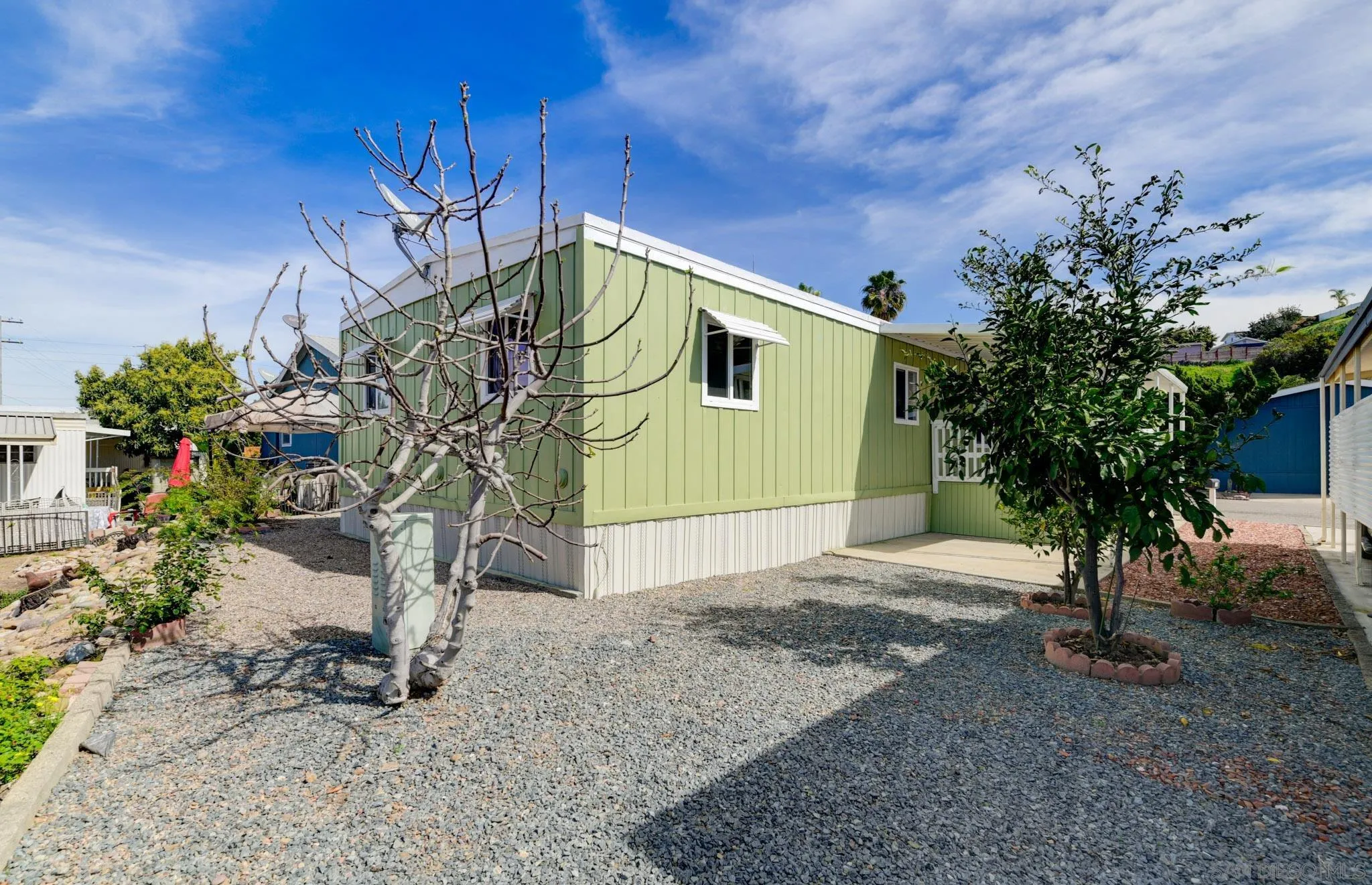 https://cdn.realtyfeed.com/cdn/127/260004314/fe8b3b6800c4bf76d25d143d213d9c80.webp