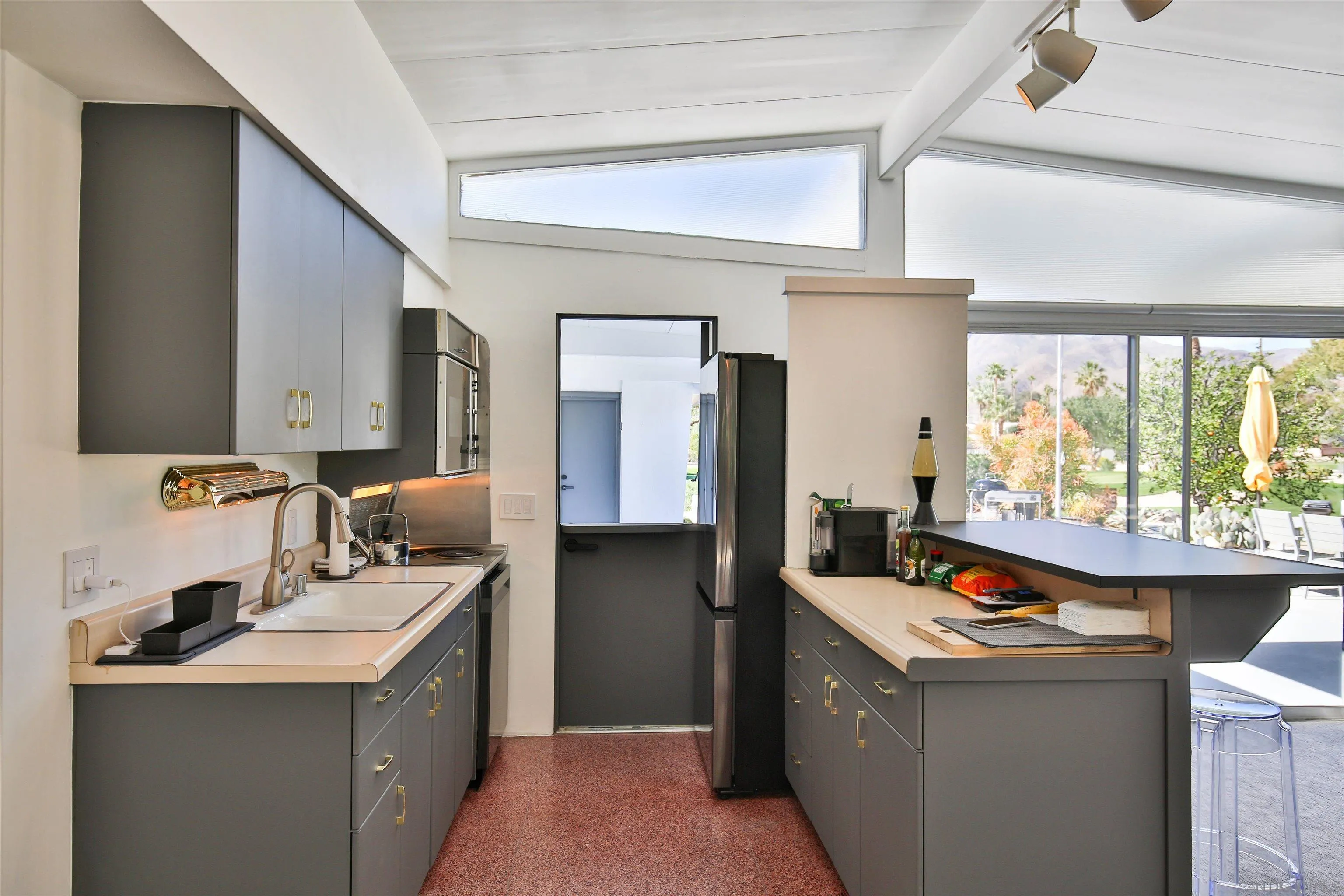 https://cdn.realtyfeed.com/cdn/127/260004315/1c828d1c741b3b7f13a08233fe96a7ca.webp