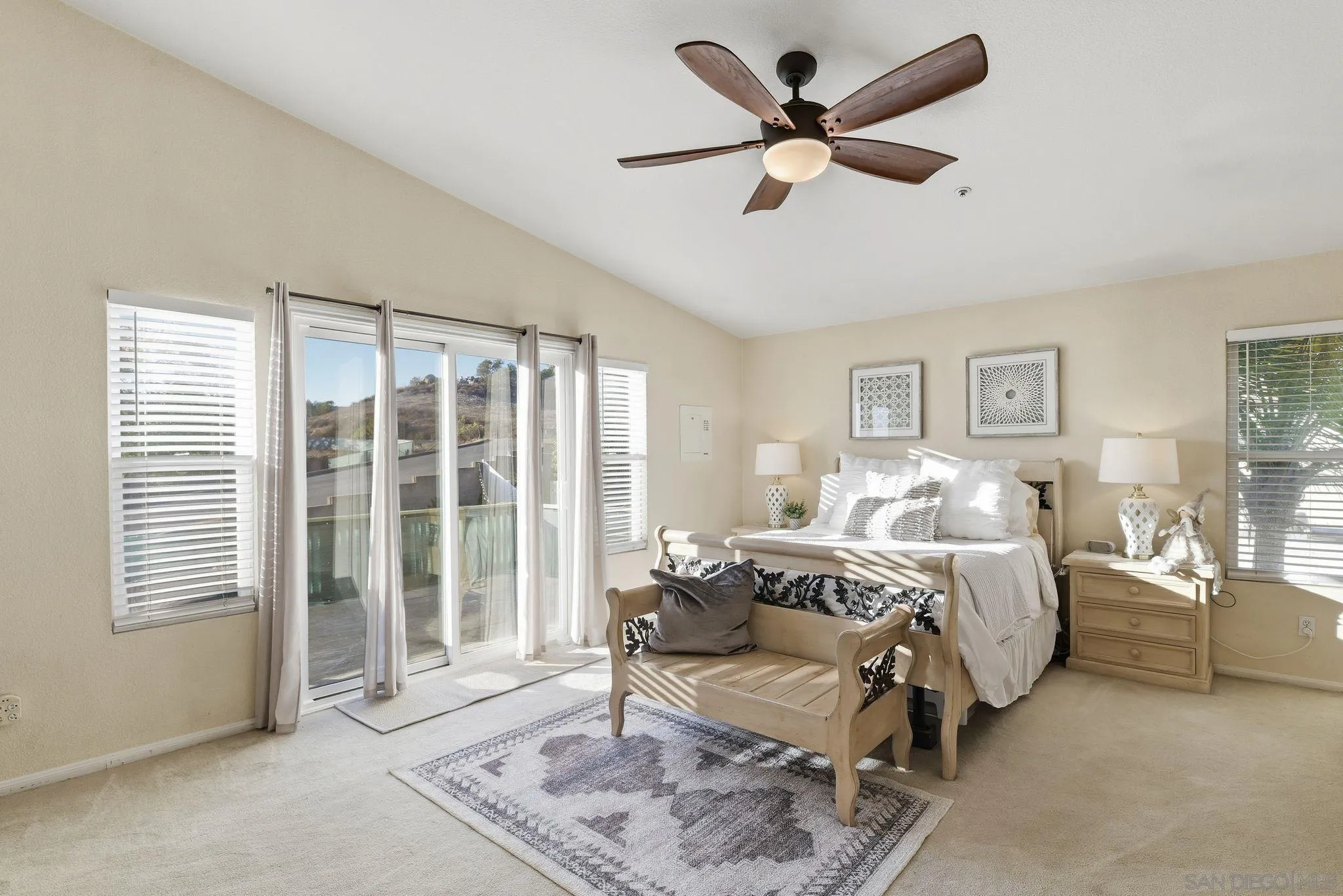 https://cdn.realtyfeed.com/cdn/127/260004318/1ba968441d19d2d28b12be39623ff153.webp