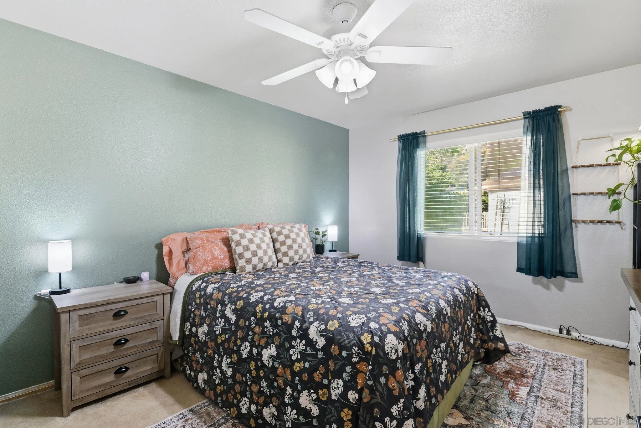 https://cdn.realtyfeed.com/cdn/127/260004318/d6608bf7816932d7c9c172a1a319e013.webp