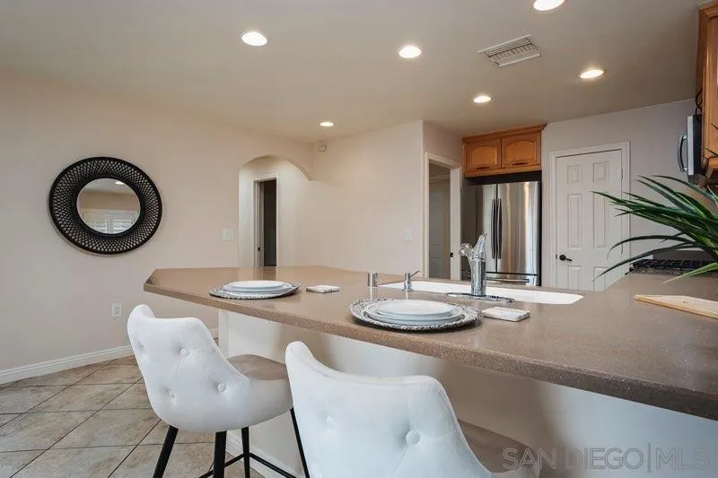 https://cdn.realtyfeed.com/cdn/127/260004320/2c911fe0074641155afdb6cba0105cac.webp