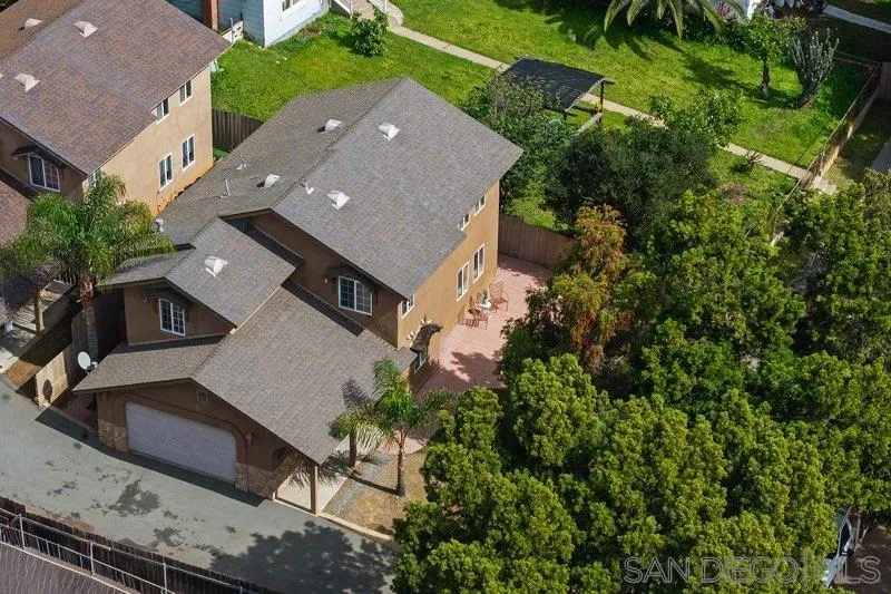 https://cdn.realtyfeed.com/cdn/127/260004320/aa4f9eb1f6c607042801bd78bd1099ea.webp