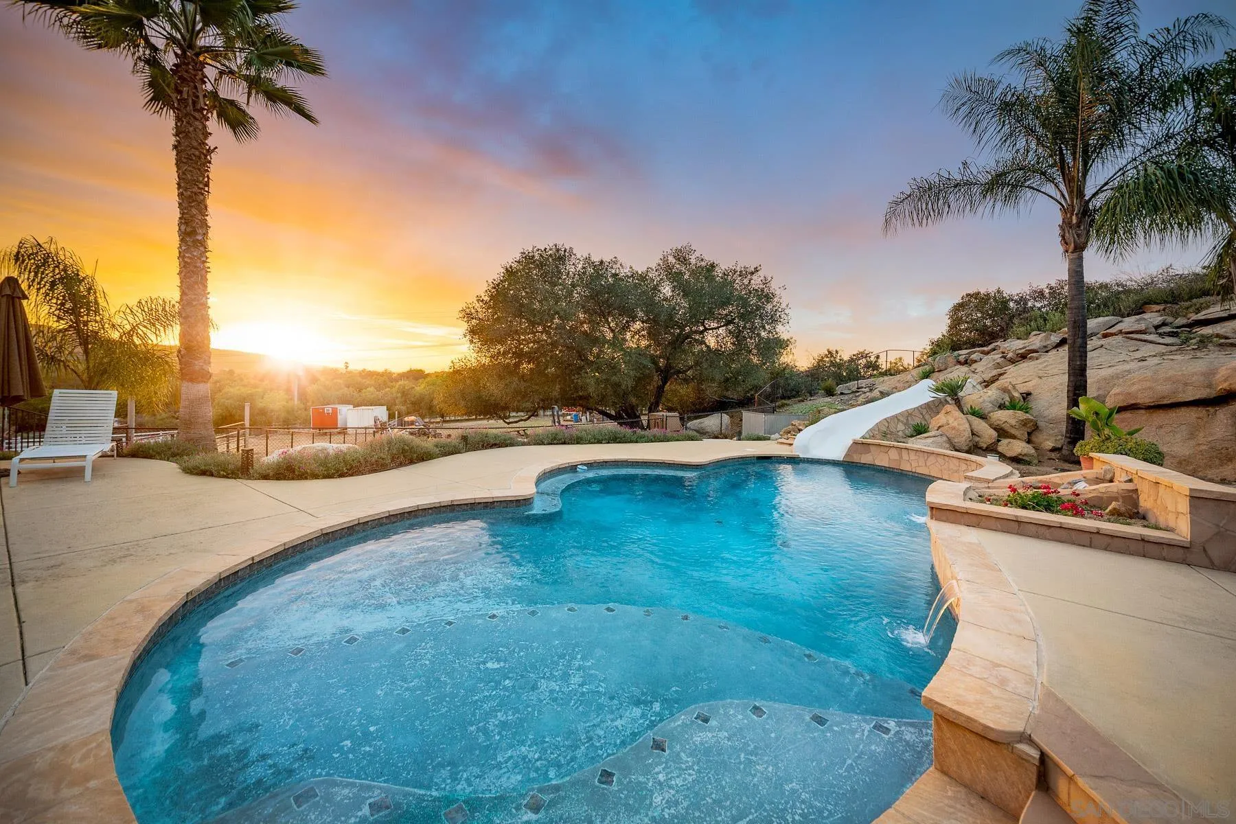 https://cdn.realtyfeed.com/cdn/127/260004325/8d9e8395576a5b17df61984393dac6e5.webp