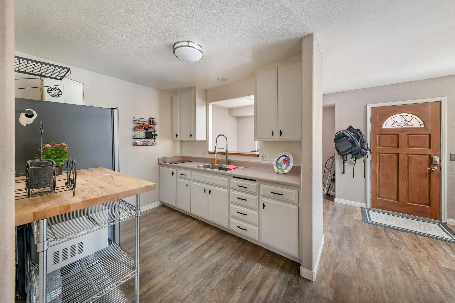 https://cdn.realtyfeed.com/cdn/127/260004325/9b27d8be82831224c894550a6abf0ea8.webp