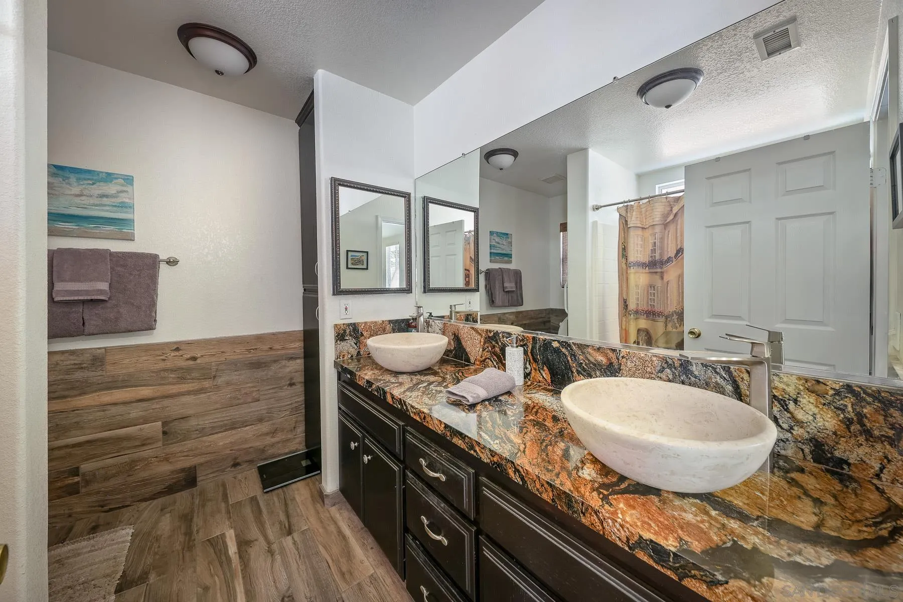 https://cdn.realtyfeed.com/cdn/127/260004325/ff40aa5d091abfdb9025ef3226bc11b2.webp