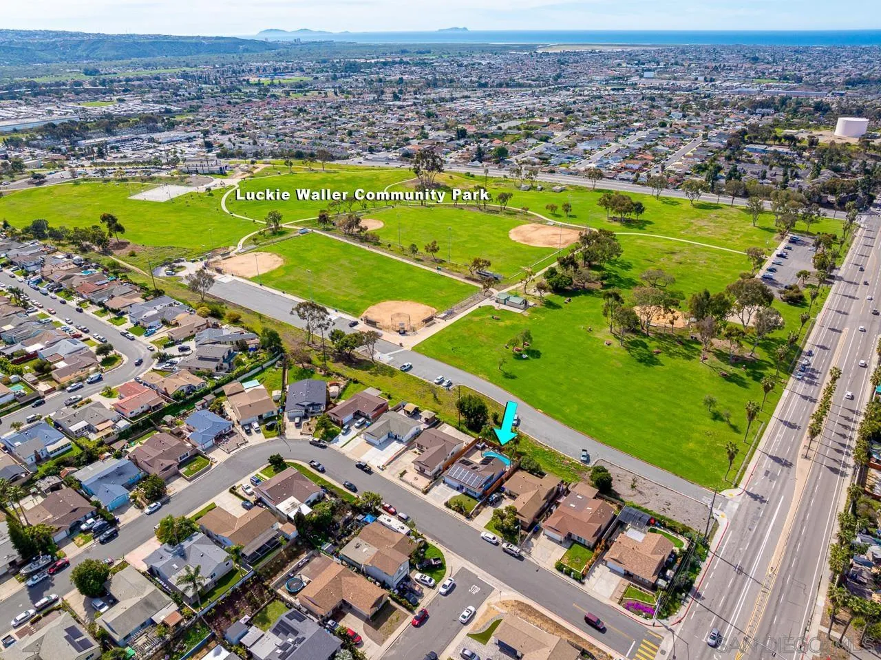 https://cdn.realtyfeed.com/cdn/127/260004329/f33ec335d8476bd623361235384d88dc.webp