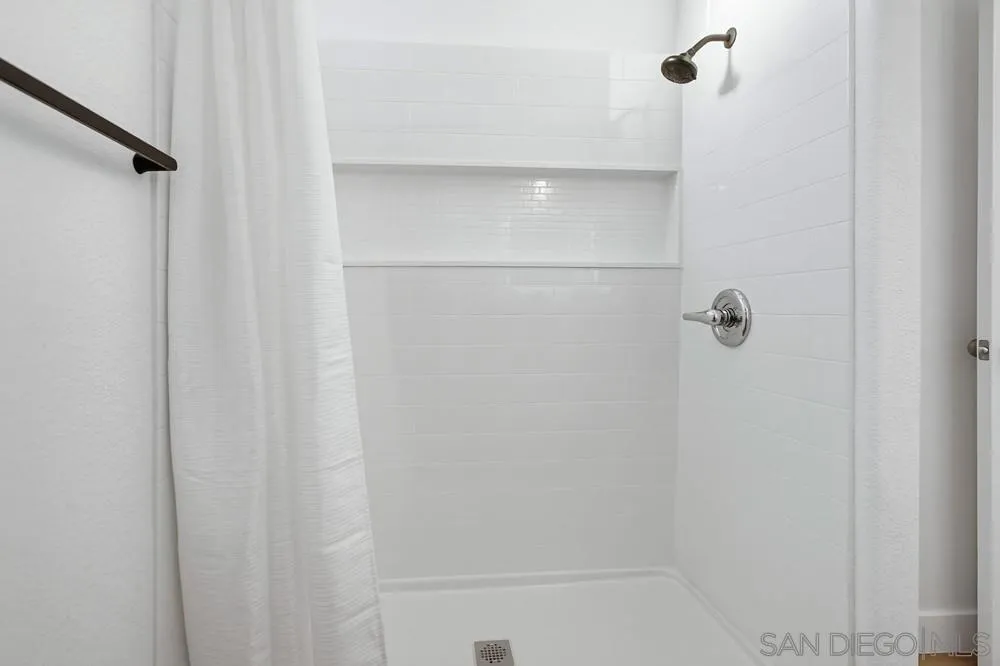 https://cdn.realtyfeed.com/cdn/127/260004330/ae511e00ec248cb93428c25a2c6c1d18.webp