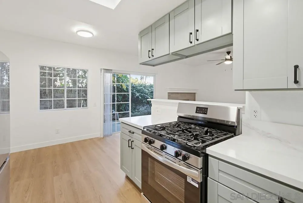 https://cdn.realtyfeed.com/cdn/127/260004330/cf74f7bda61464cfdf21d7e30b0f8565.webp