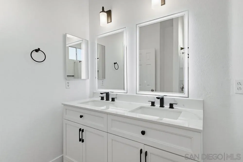 https://cdn.realtyfeed.com/cdn/127/260004330/d38c2e09d40e1604664d0e6f086841ee.webp