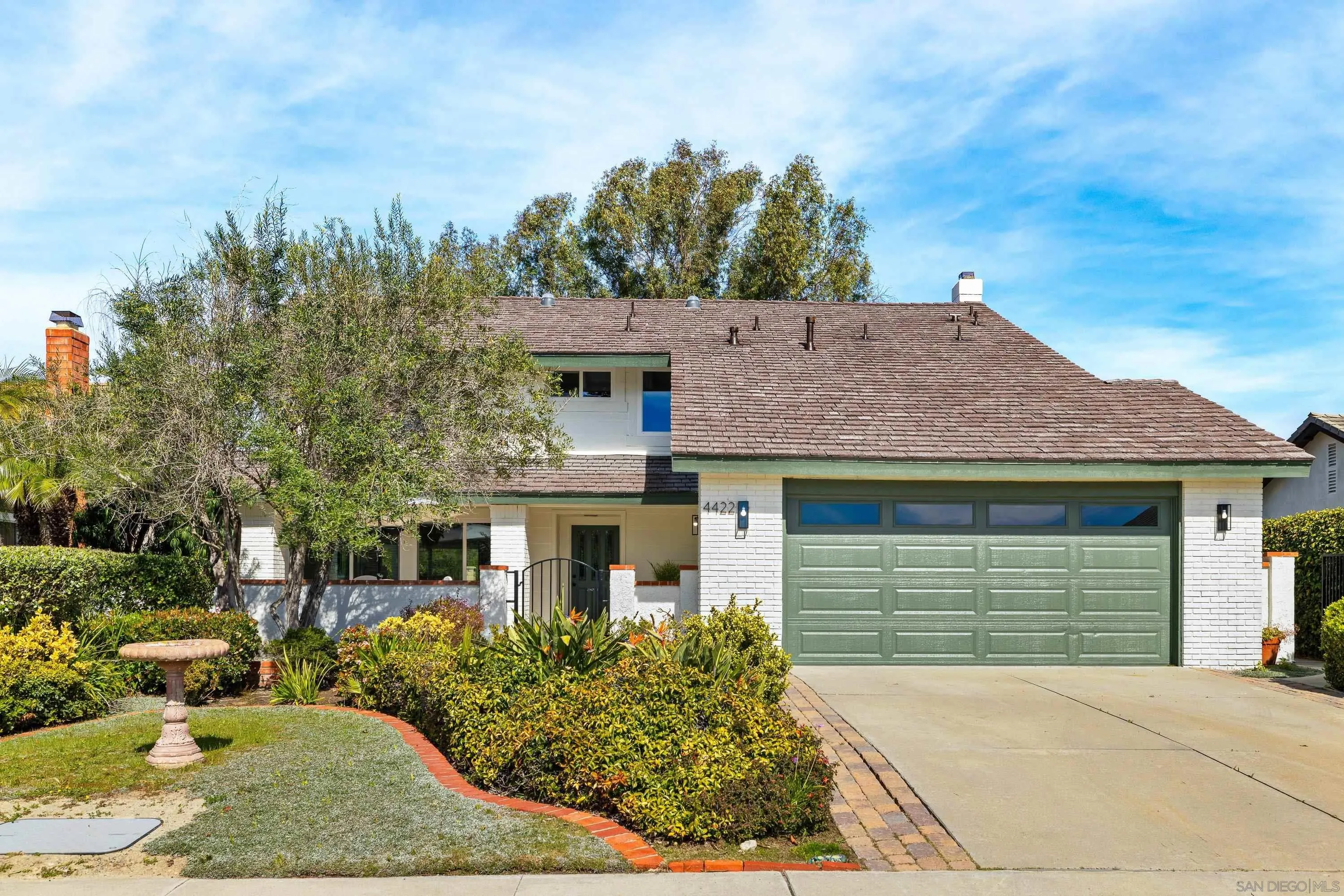 https://cdn.realtyfeed.com/cdn/127/260004332/c0ec78623ca29156cd92f01412857f8d.webp