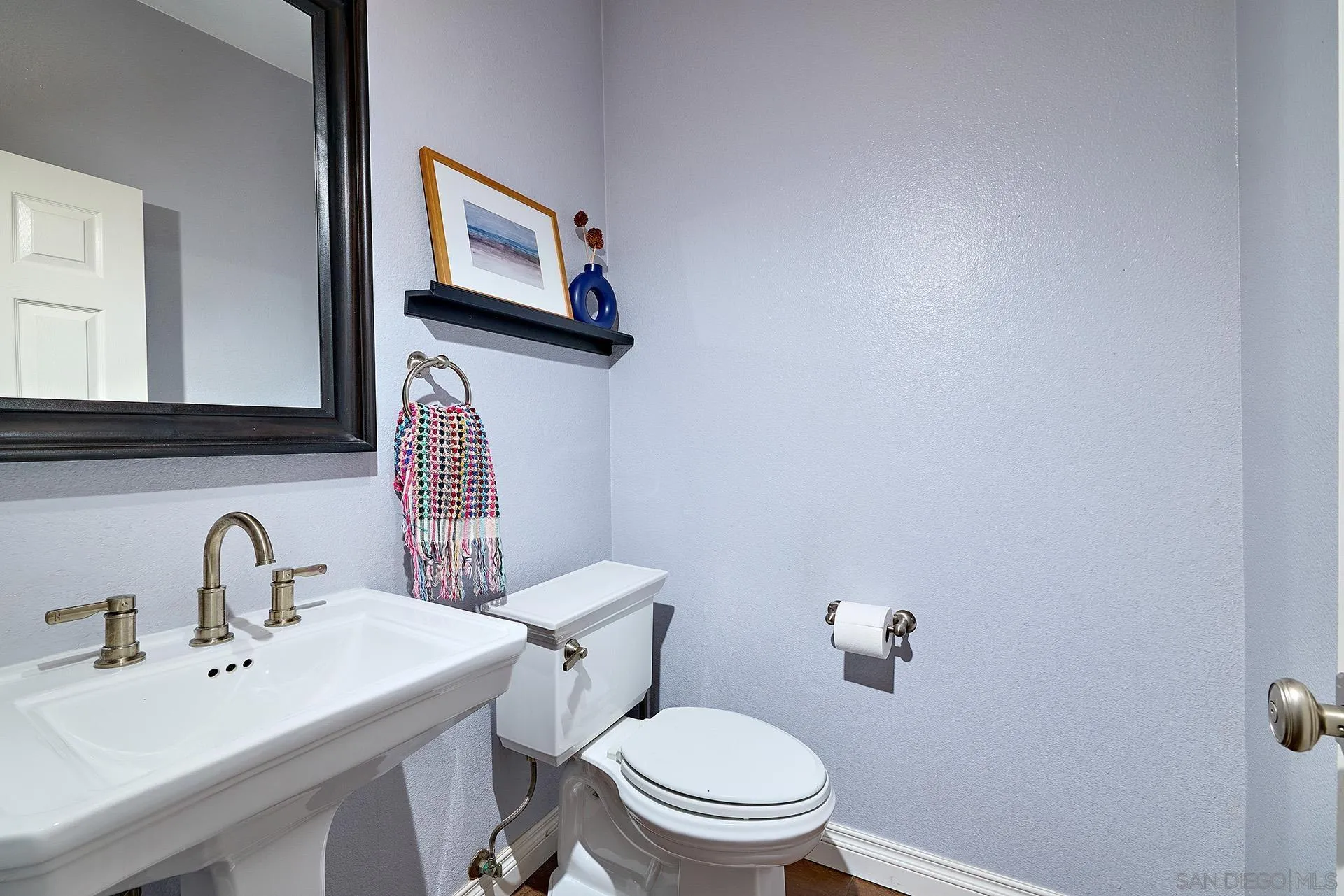 https://cdn.realtyfeed.com/cdn/127/260004335/affeff9591a1043702573d6e17a3c239.webp