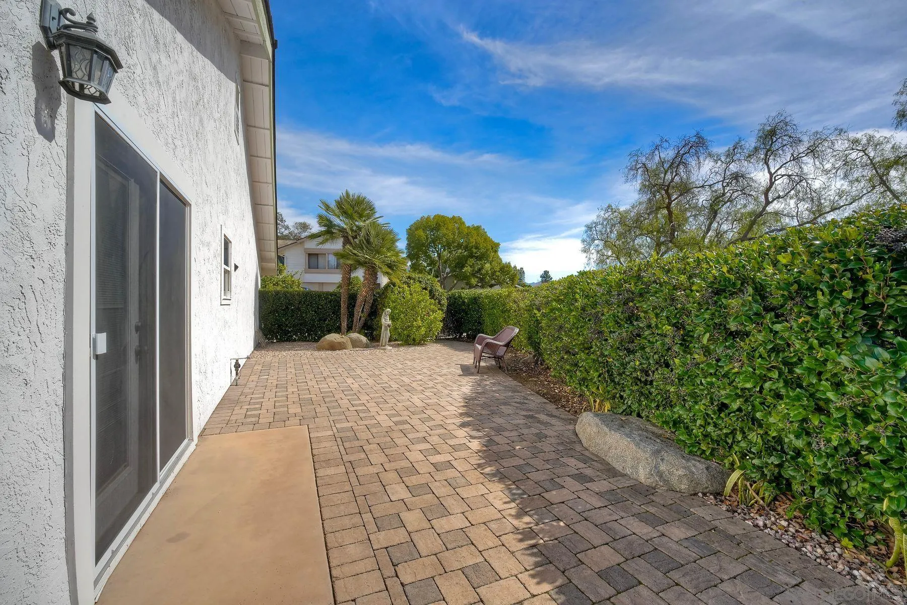 https://cdn.realtyfeed.com/cdn/127/260004351/6f75703d448c5966c7a5835bda6dfe25.webp