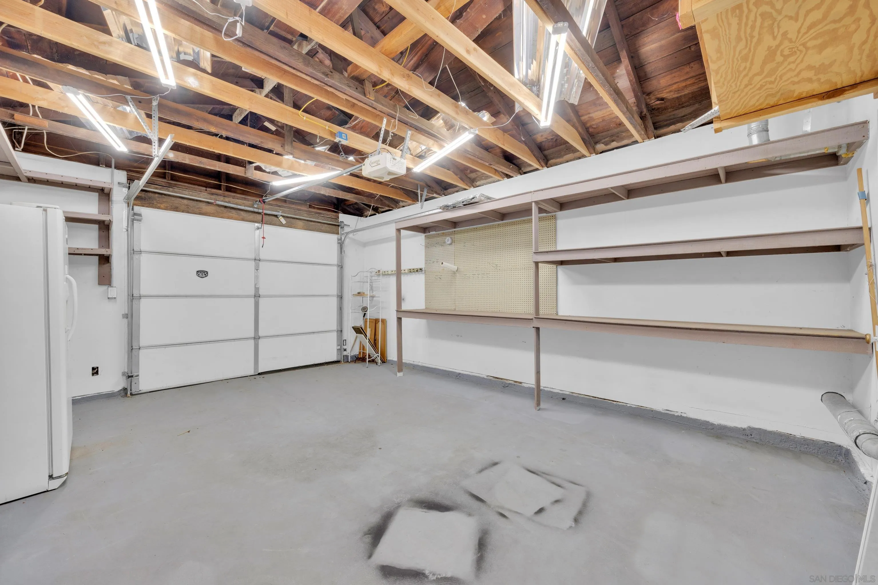 https://cdn.realtyfeed.com/cdn/127/260004353/1641ad64bc1b63f335df32e1114d59e3.webp