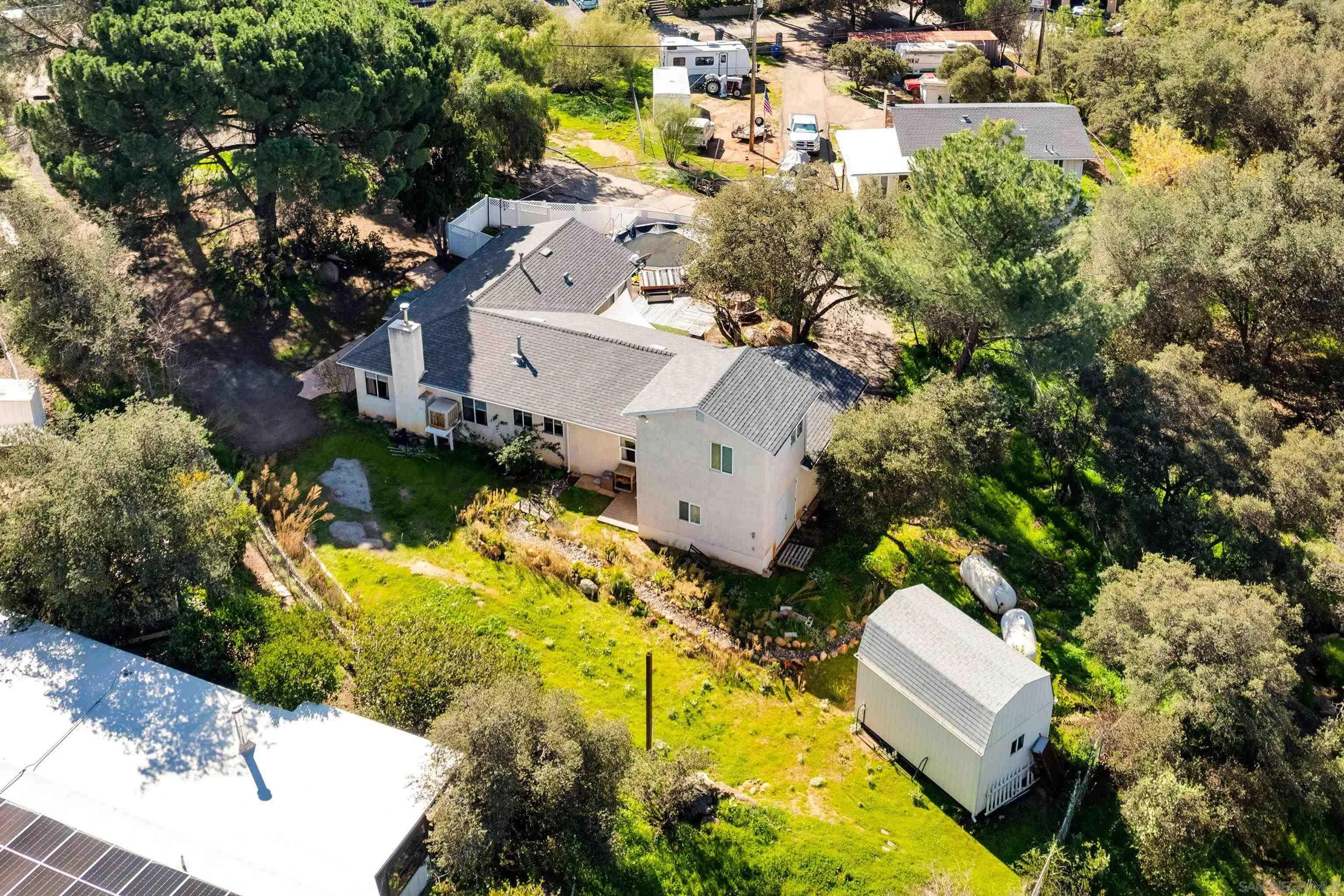 https://cdn.realtyfeed.com/cdn/127/260004353/225676d9875cfc8d038a6bf09dc8e573.webp