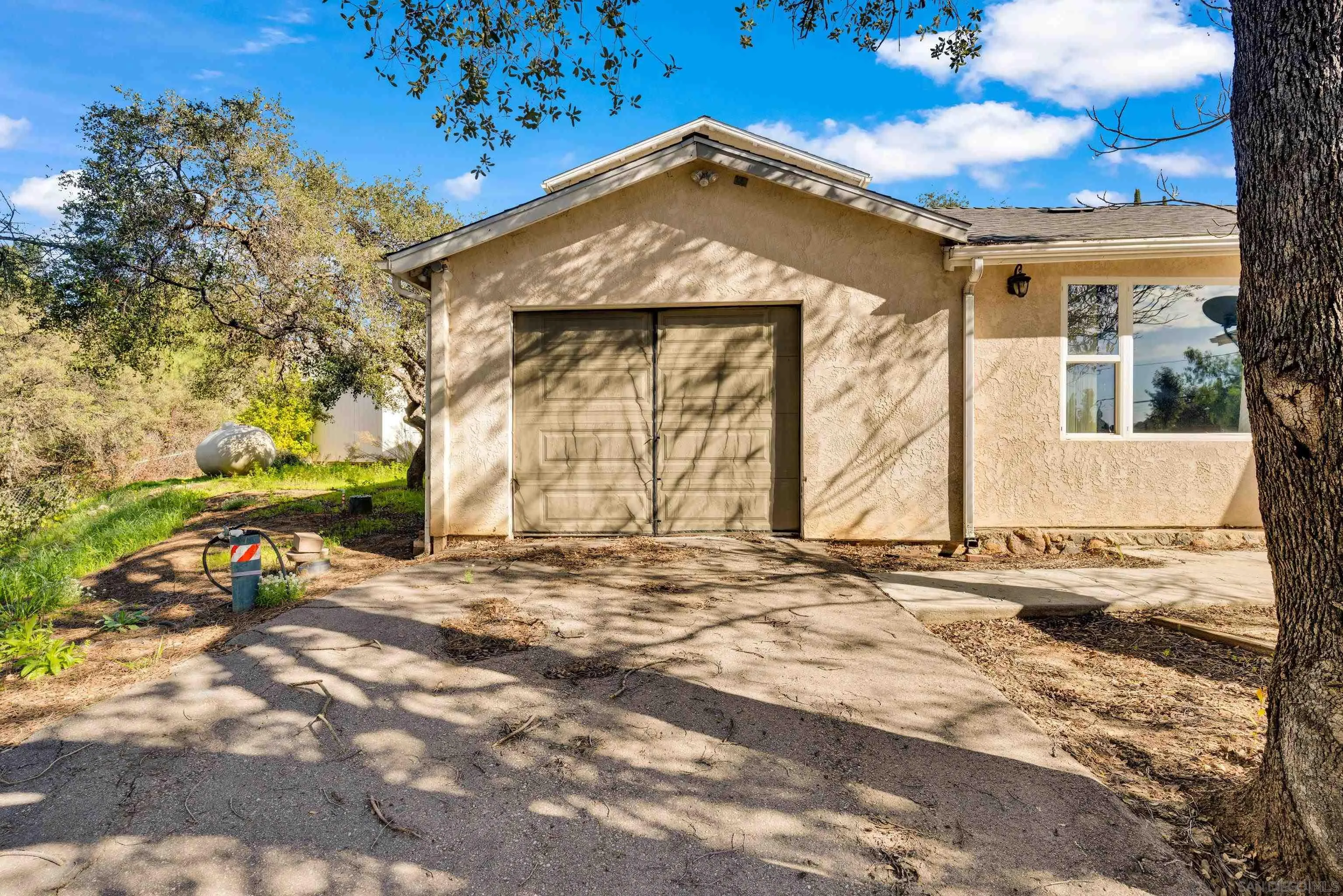 https://cdn.realtyfeed.com/cdn/127/260004353/6c91ec0fc3bba08d647b757b295e8356.webp