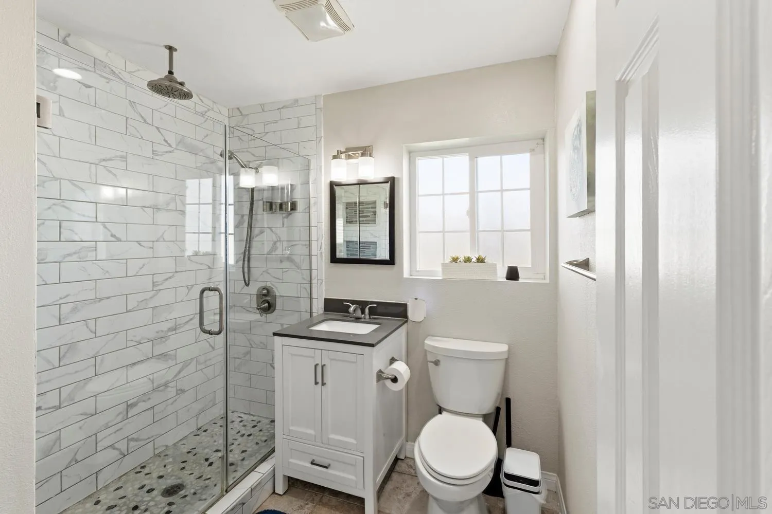 https://cdn.realtyfeed.com/cdn/127/260004356/84003bfe648f283af8ead30457af814a.webp