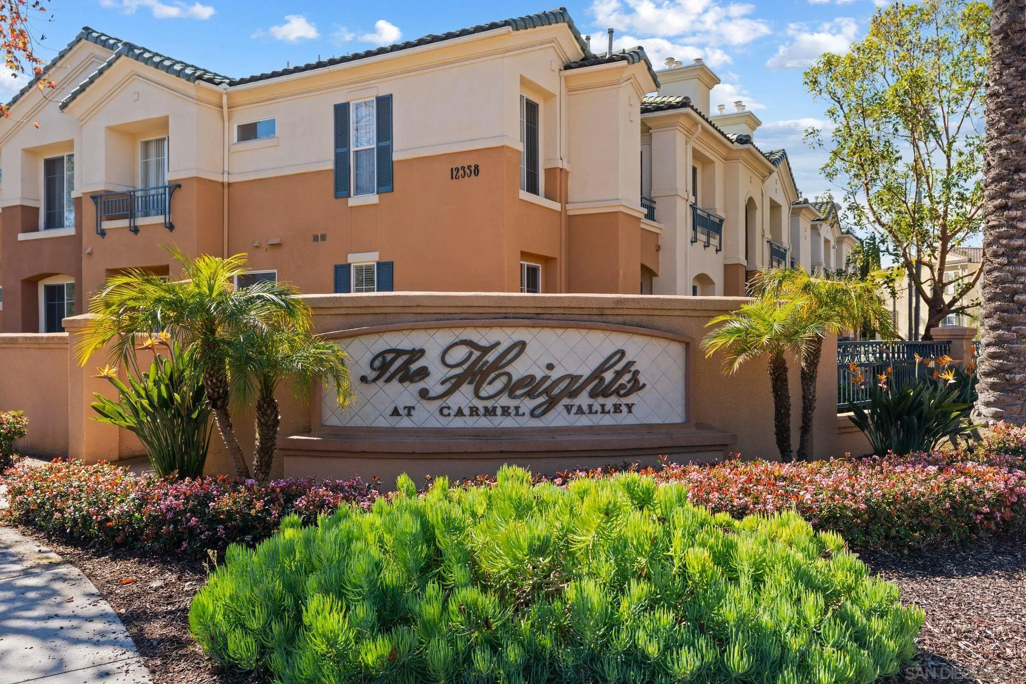 Photo #2: 260004359 Listing: Photo #2