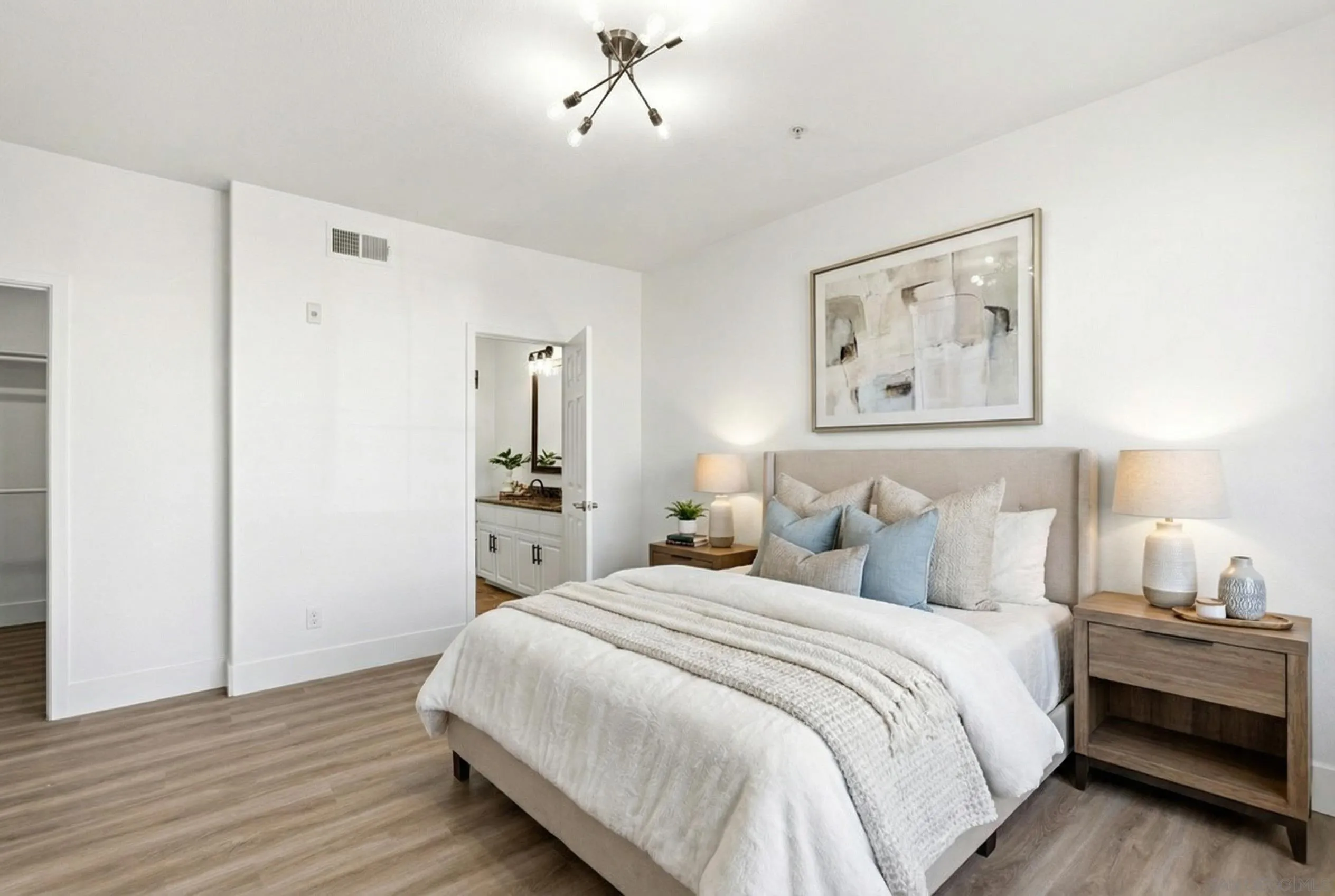 Photo #6: 260004359 Listing: Photo #6