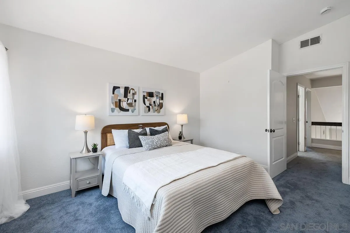 https://cdn.realtyfeed.com/cdn/127/260004361/d17a4af78f1be4abba160968493a5963.webp
