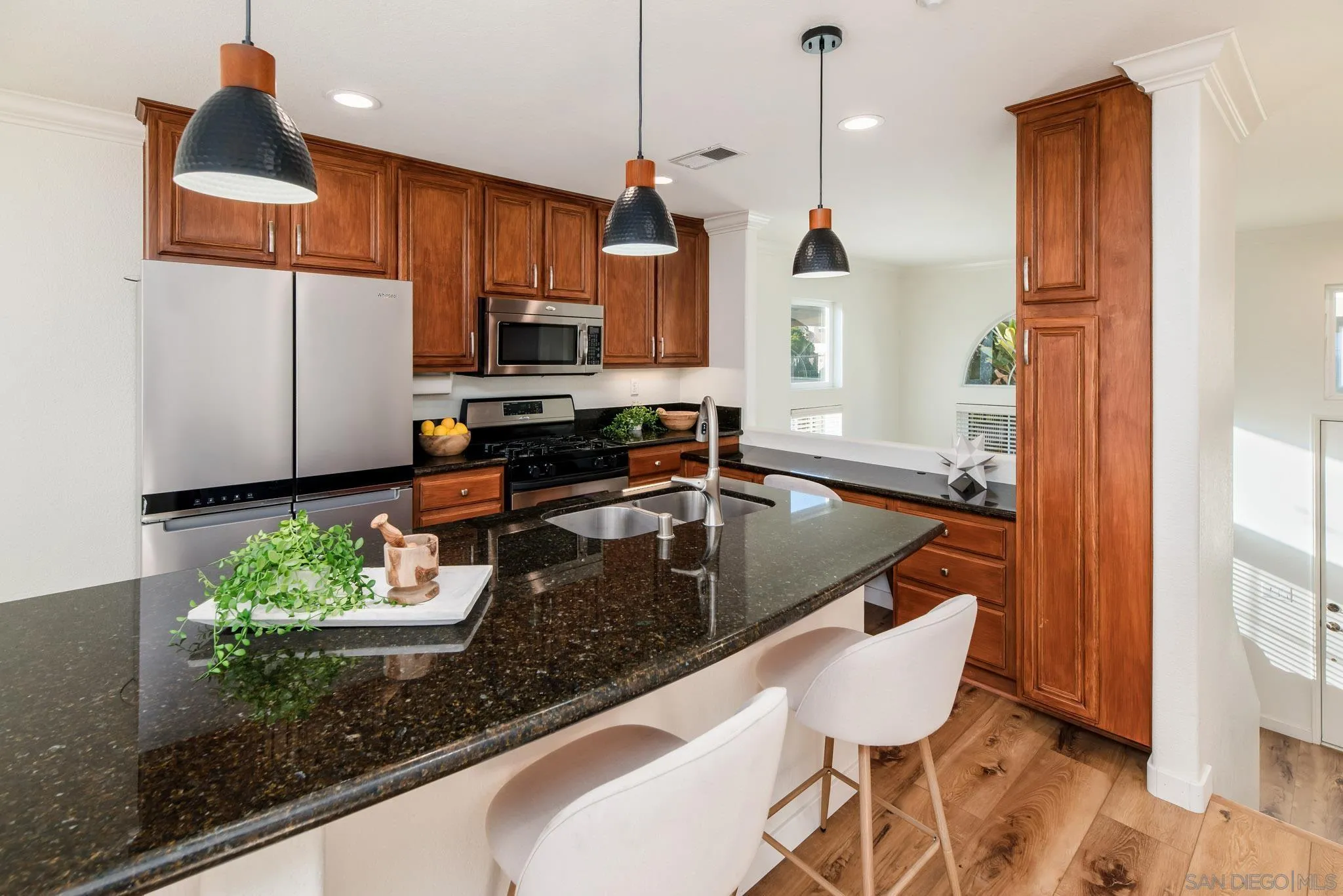 Photo #4: 260004362 Listing: Photo #4